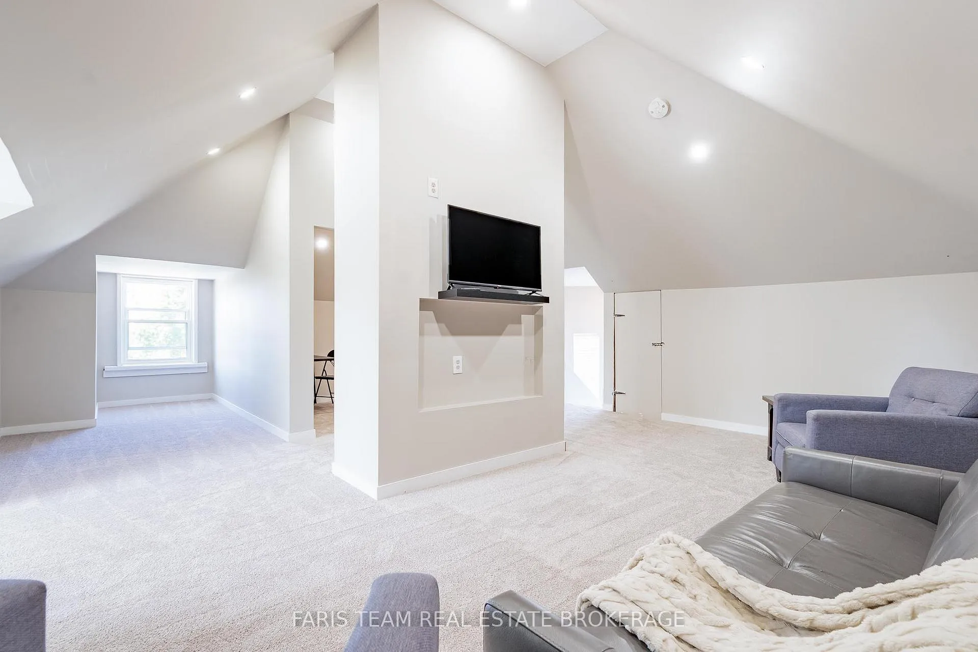 Photo 31 of 119 Jephson Street, Tay, Victoria Harbour — HOMEH