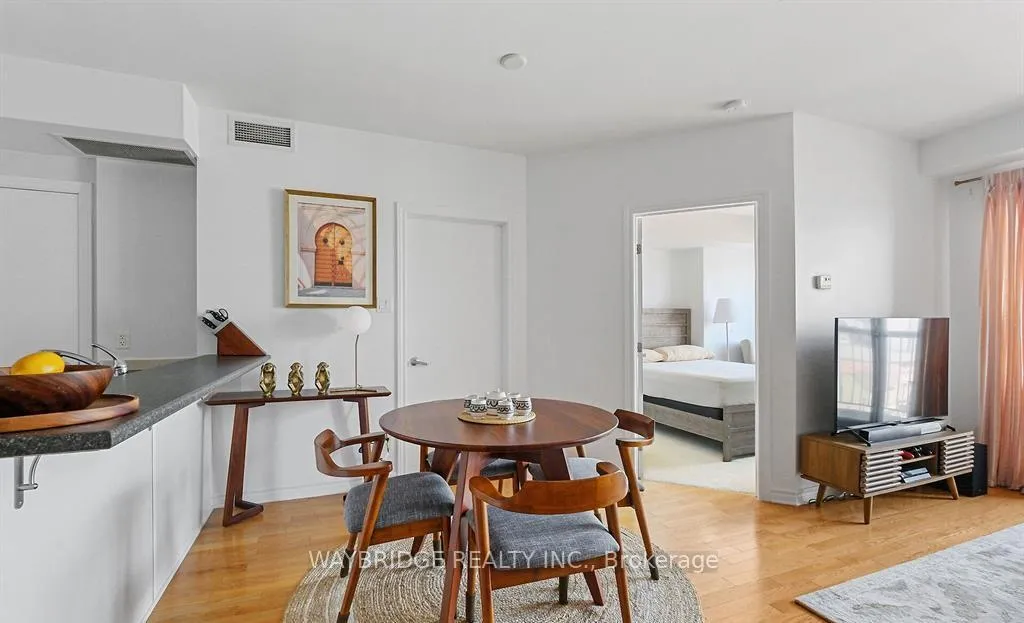 Photo 4 of Unit 906, 200 Rideau Street, Ottawa, Sandy Hill — HOMEH