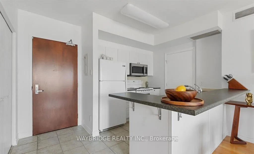 Photo 5 of Unit 906, 200 Rideau Street, Ottawa, Sandy Hill — HOMEH
