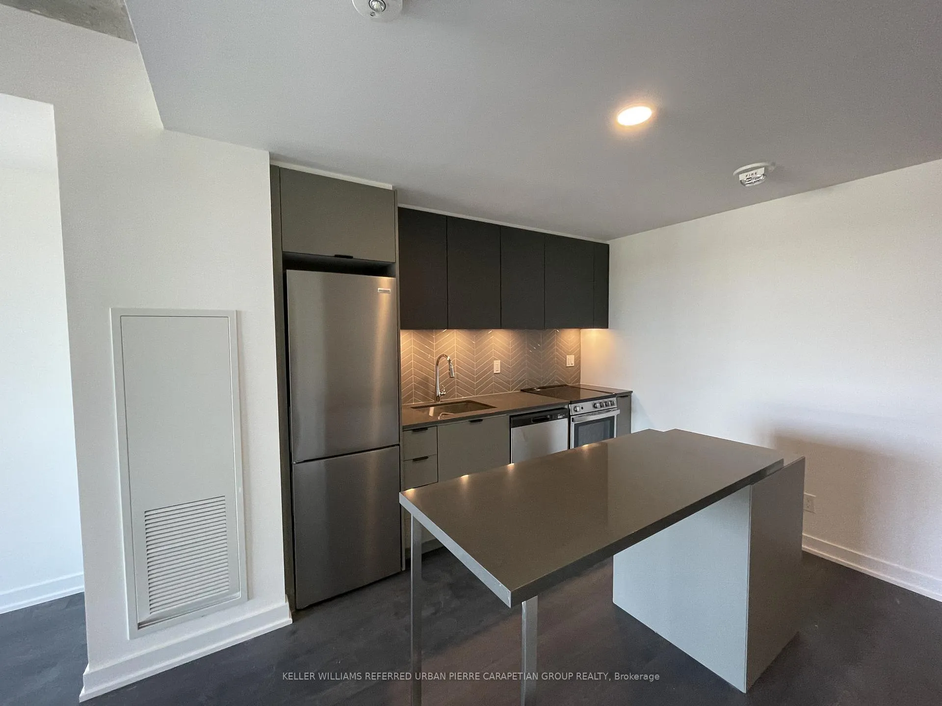 Photo 3 of Unit 413, 57 Brock Avenue, Toronto, Roncesvalles — HOMEH