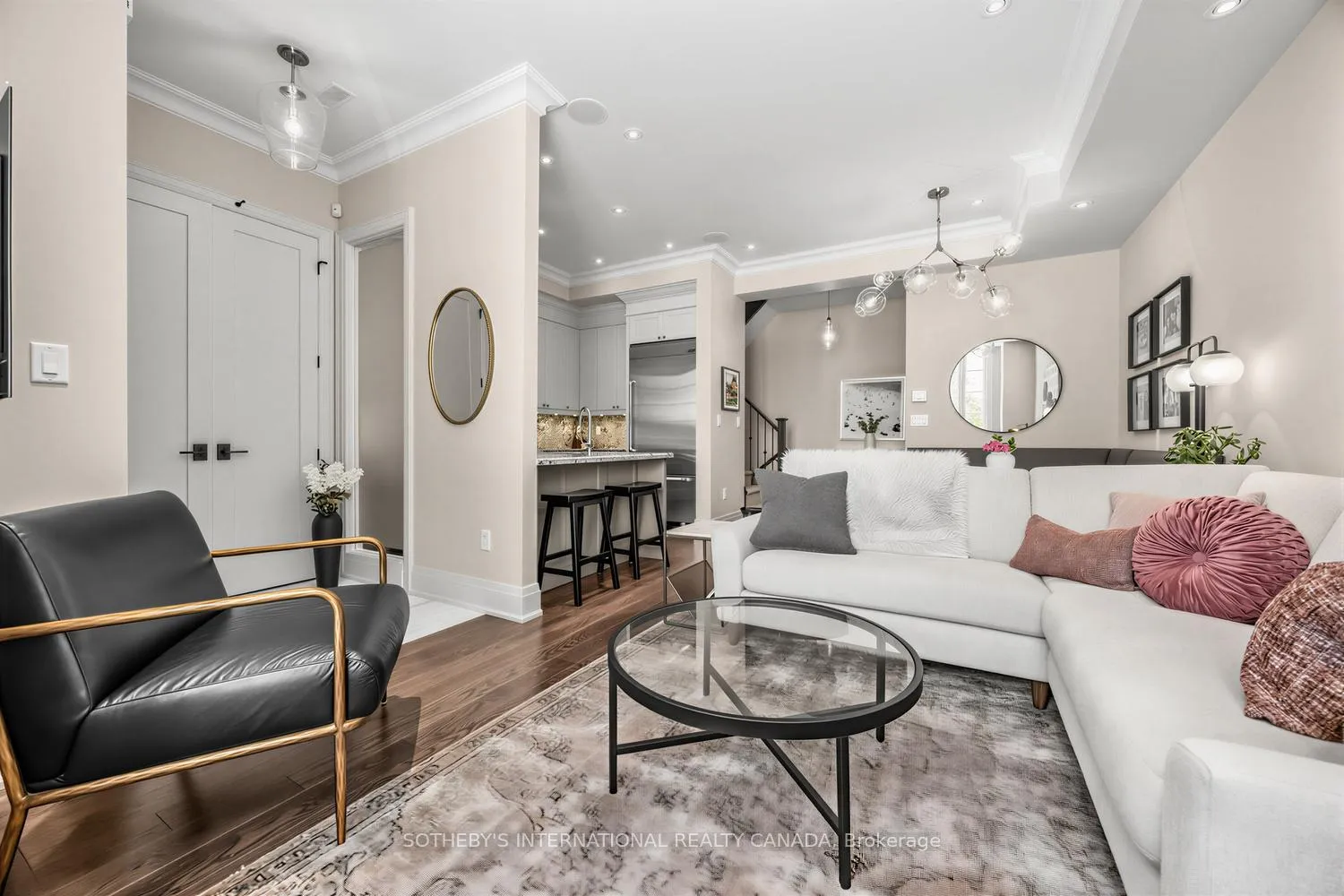 Photo 8 of Unit TH2, 288 St Clair Avenue W, Toronto, Forest Hill South — HOMEH