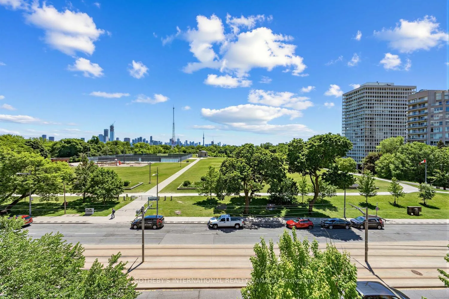 Photo 37 of Unit TH2, 288 St Clair Avenue W, Toronto, Forest Hill South — HOMEH