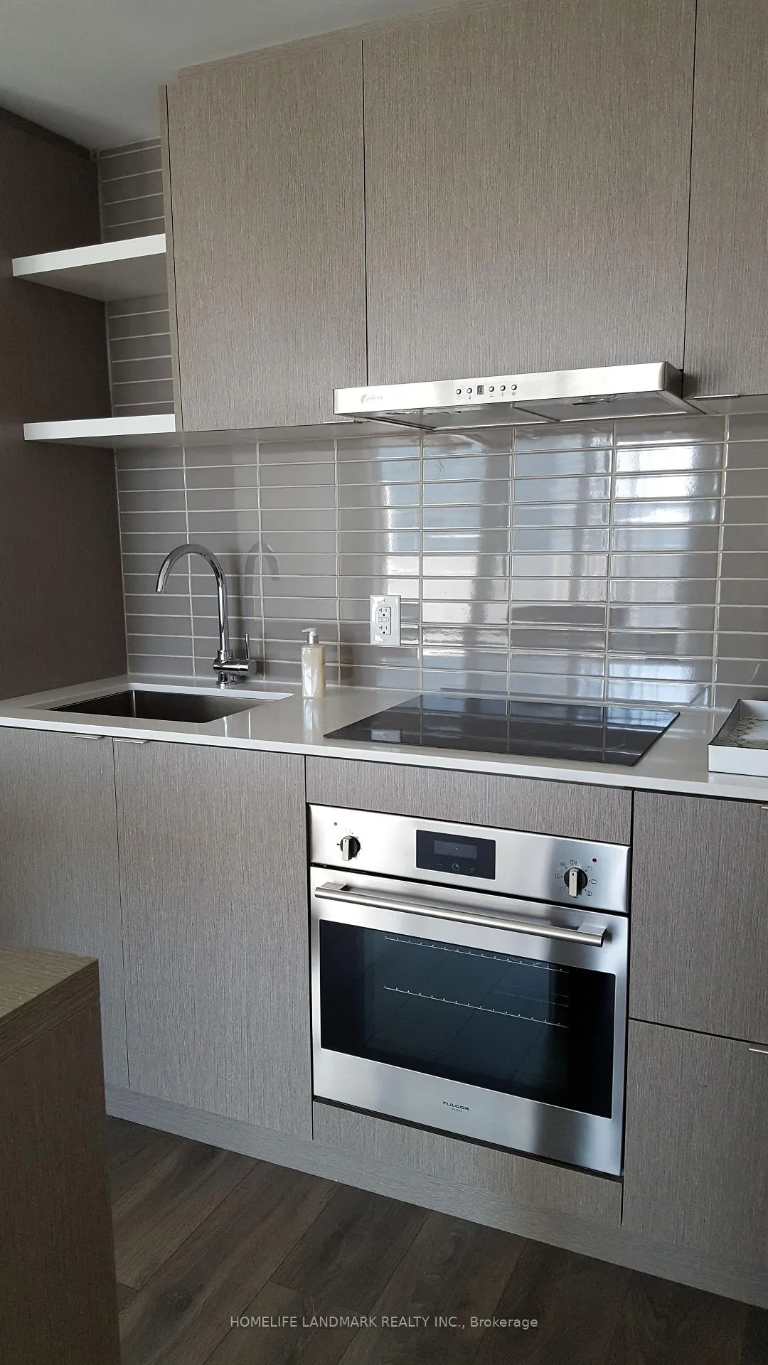Photo 5 of Unit 3401, 100 Harbour Street, Toronto, Waterfront Communities — HOMEH