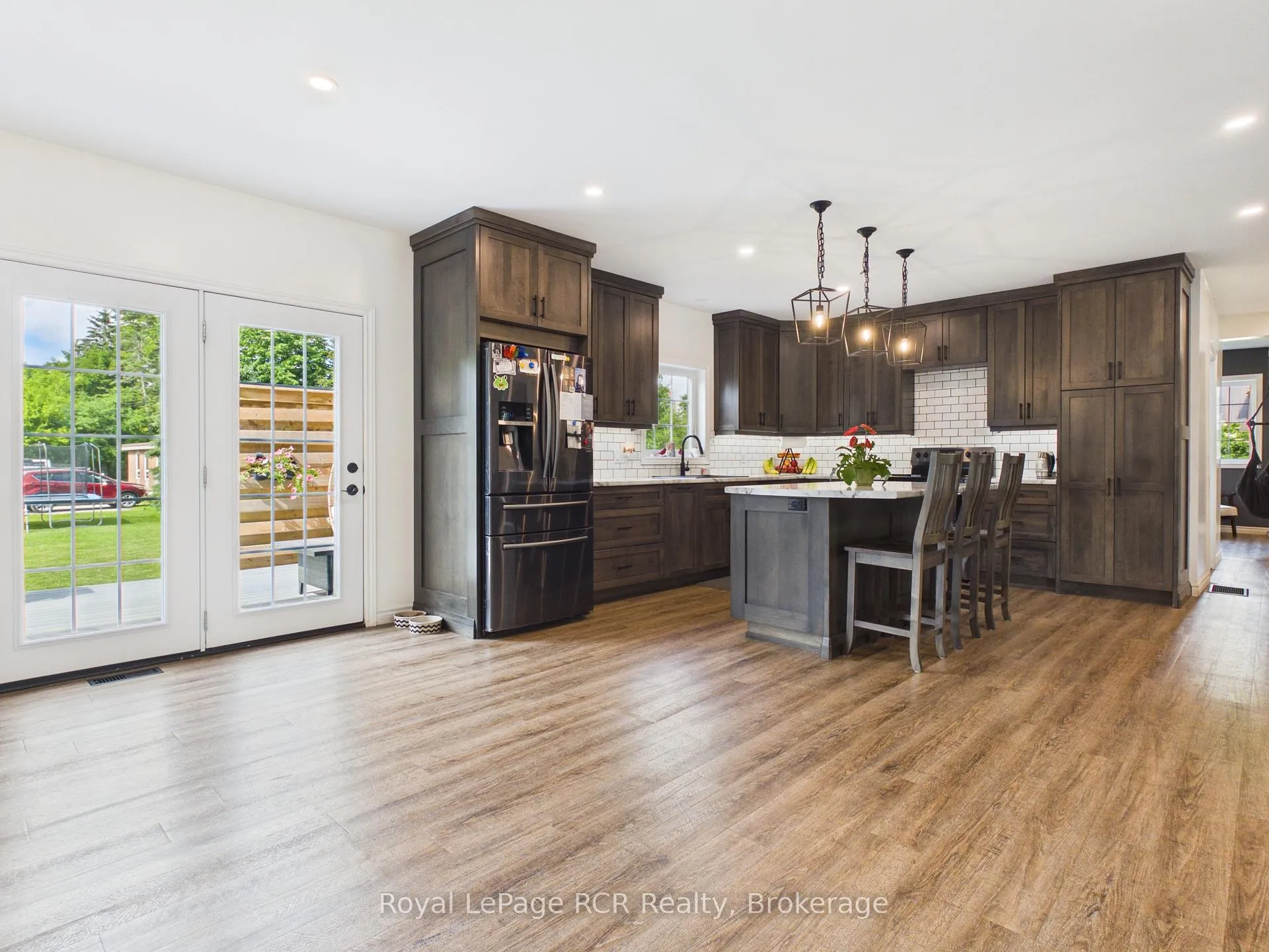 Photo 17 of 482 Wolsley Street, Huron-Kinloss, Lucknow — HOMEH