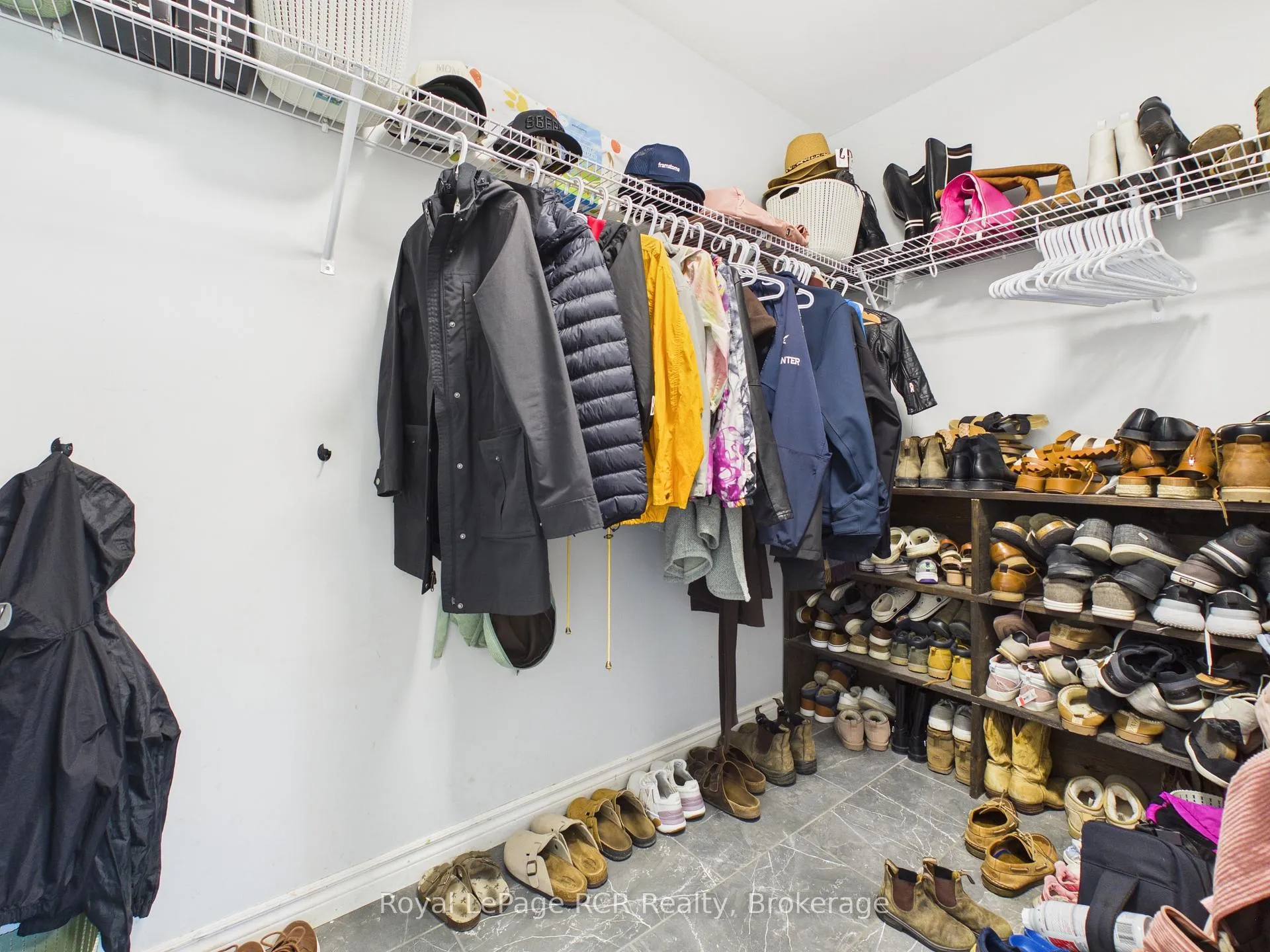 Photo 44 of 482 Wolsley Street, Huron-Kinloss, Lucknow — HOMEH