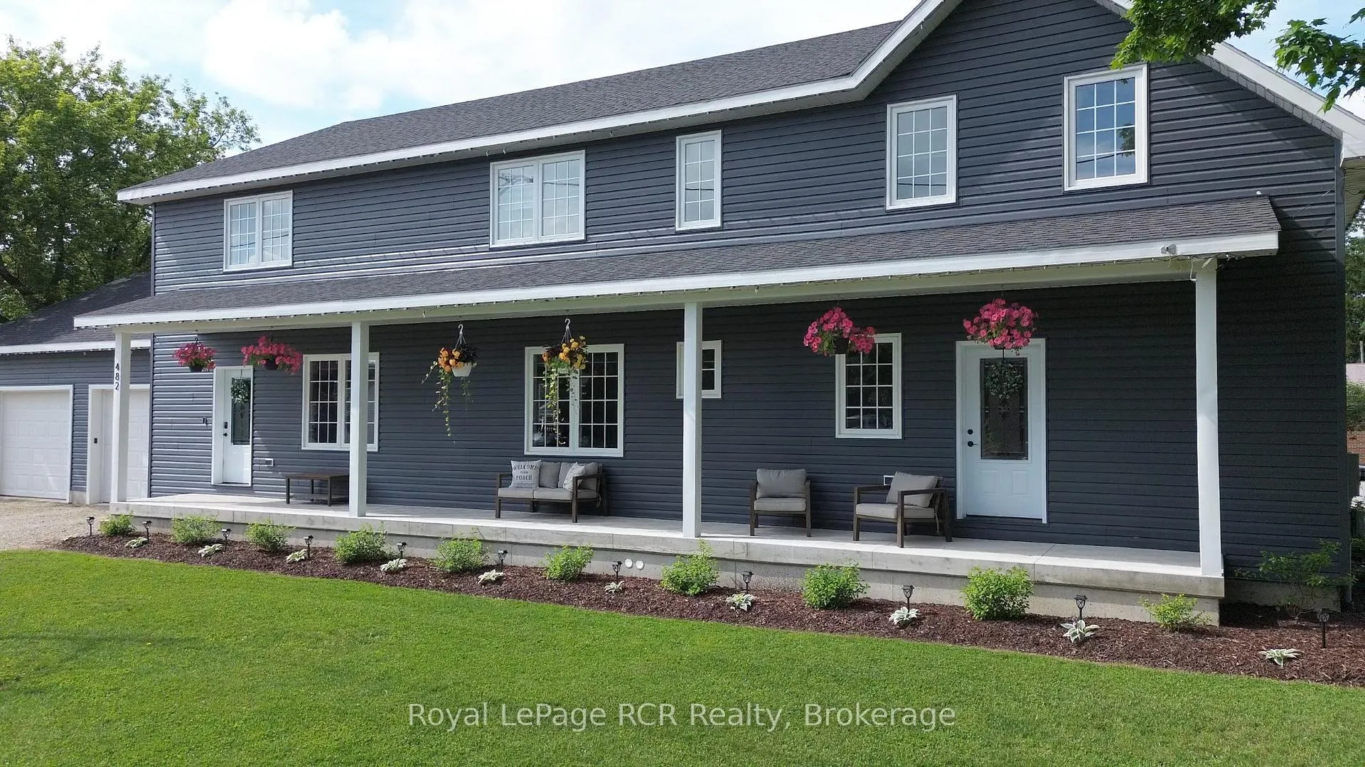 Photo 48 of 482 Wolsley Street, Huron-Kinloss, Lucknow — HOMEH