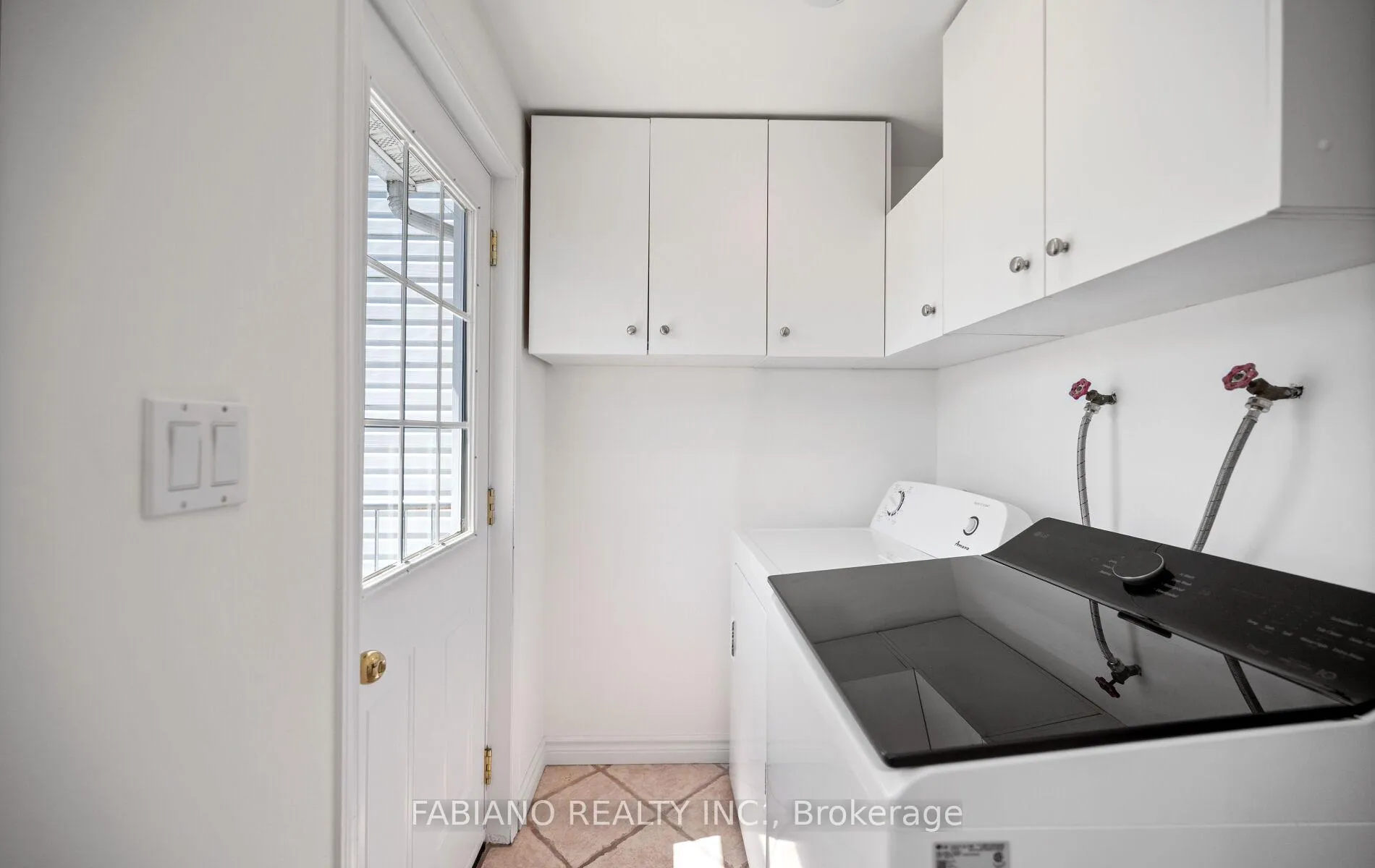 Photo 15 of 332 Osler Street, Toronto, Weston-Pellam Park — HOMEH