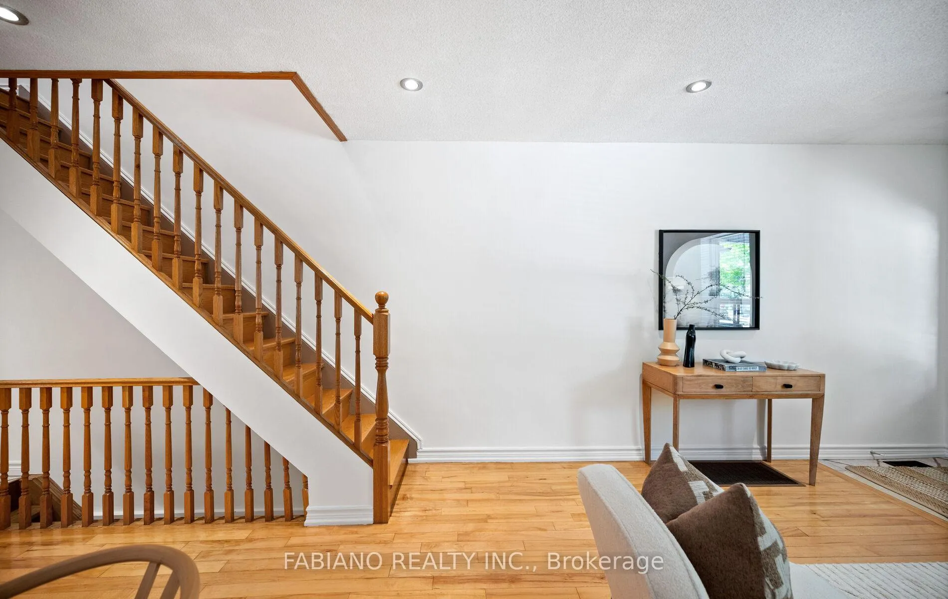 Photo 17 of 332 Osler Street, Toronto, Weston-Pellam Park — HOMEH