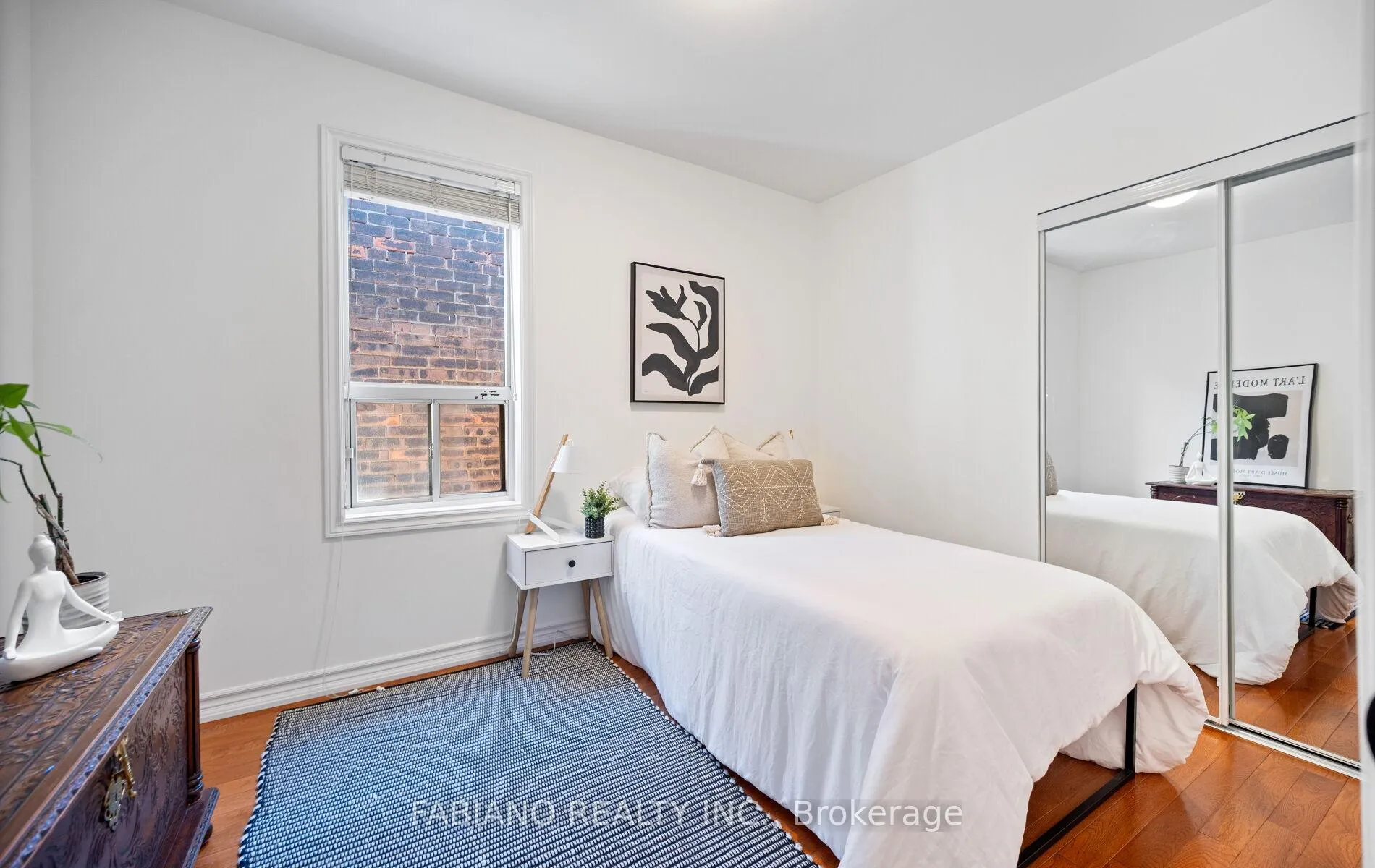 Photo 22 of 332 Osler Street, Toronto, Weston-Pellam Park — HOMEH