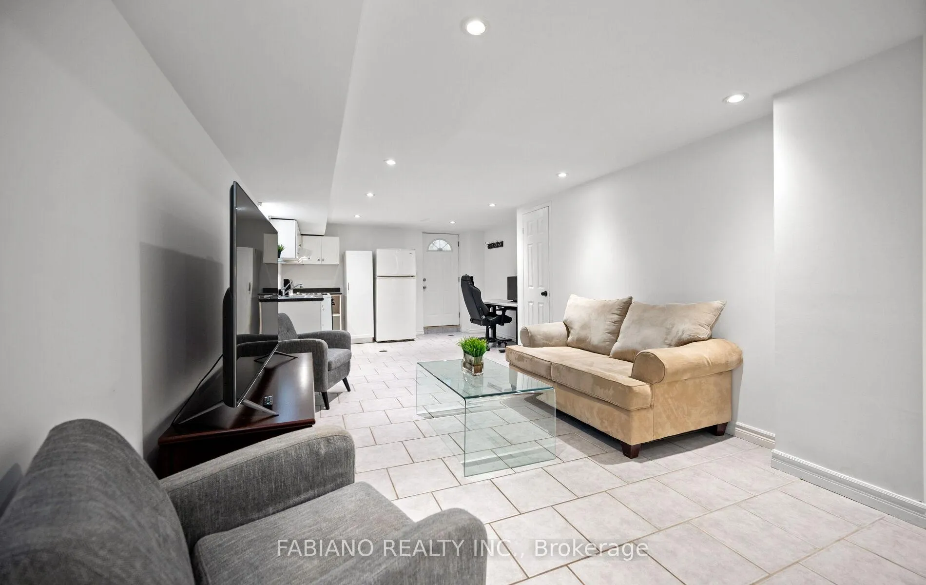 Photo 29 of 332 Osler Street, Toronto, Weston-Pellam Park — HOMEH