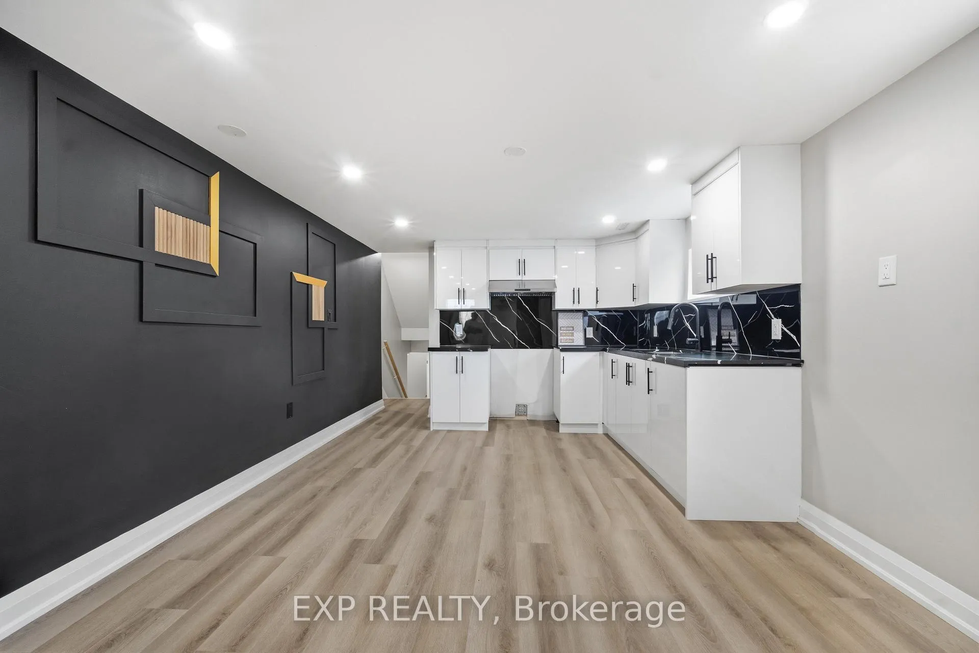 Photo 23 of 431 Archdekin Drive, Brampton, Madoc — HOMEH