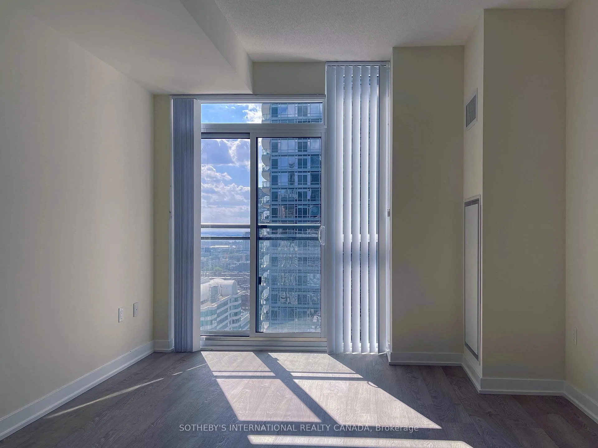 Photo 10 of Unit 2606, 99 John Street, Toronto, Waterfront Communities — HOMEH