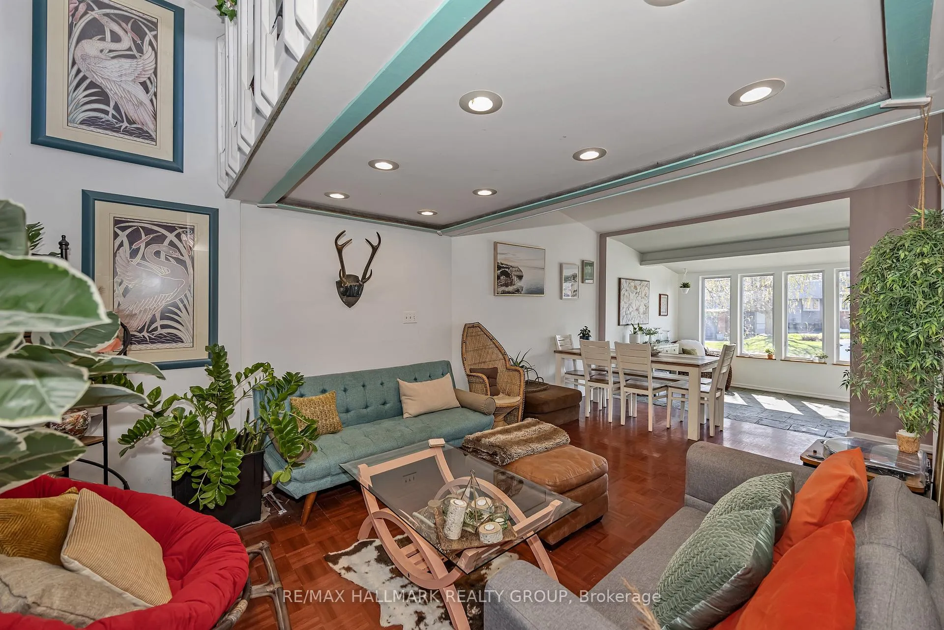Photo 7 of 35 Benlea Drive, Ottawa, Tanglewood — HOMEH