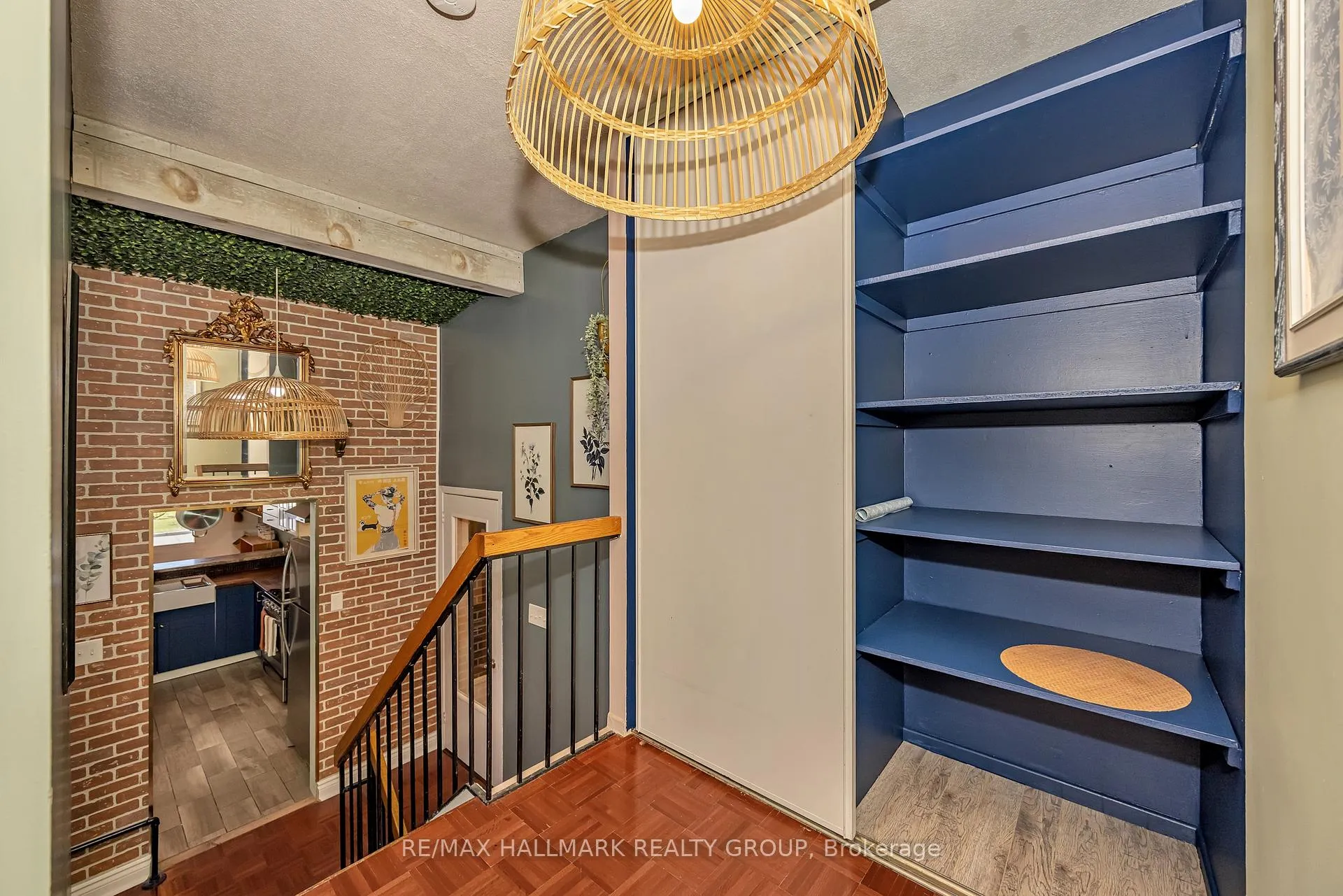 Photo 20 of 35 Benlea Drive, Ottawa, Tanglewood — HOMEH