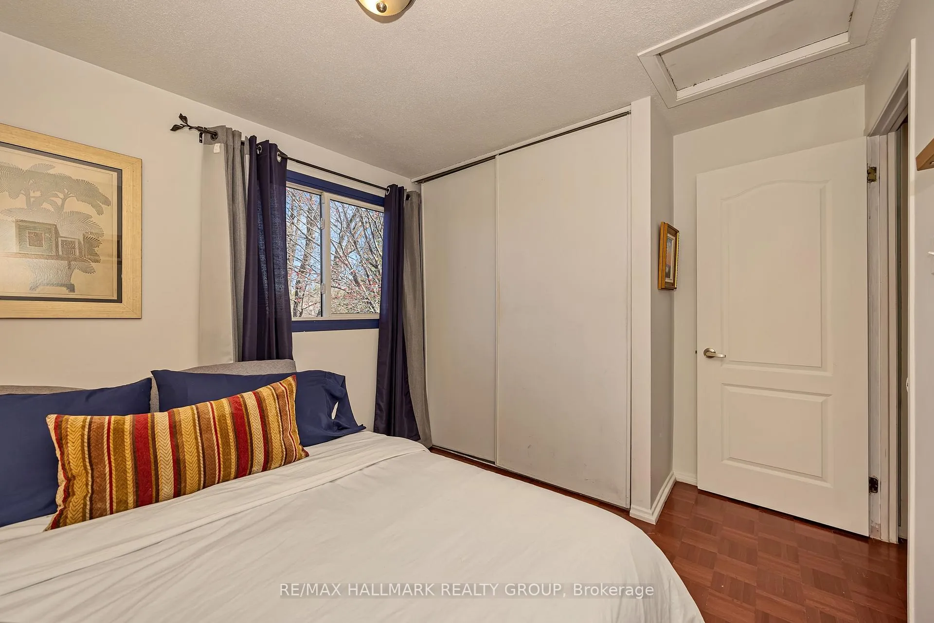 Photo 25 of 35 Benlea Drive, Ottawa, Tanglewood — HOMEH