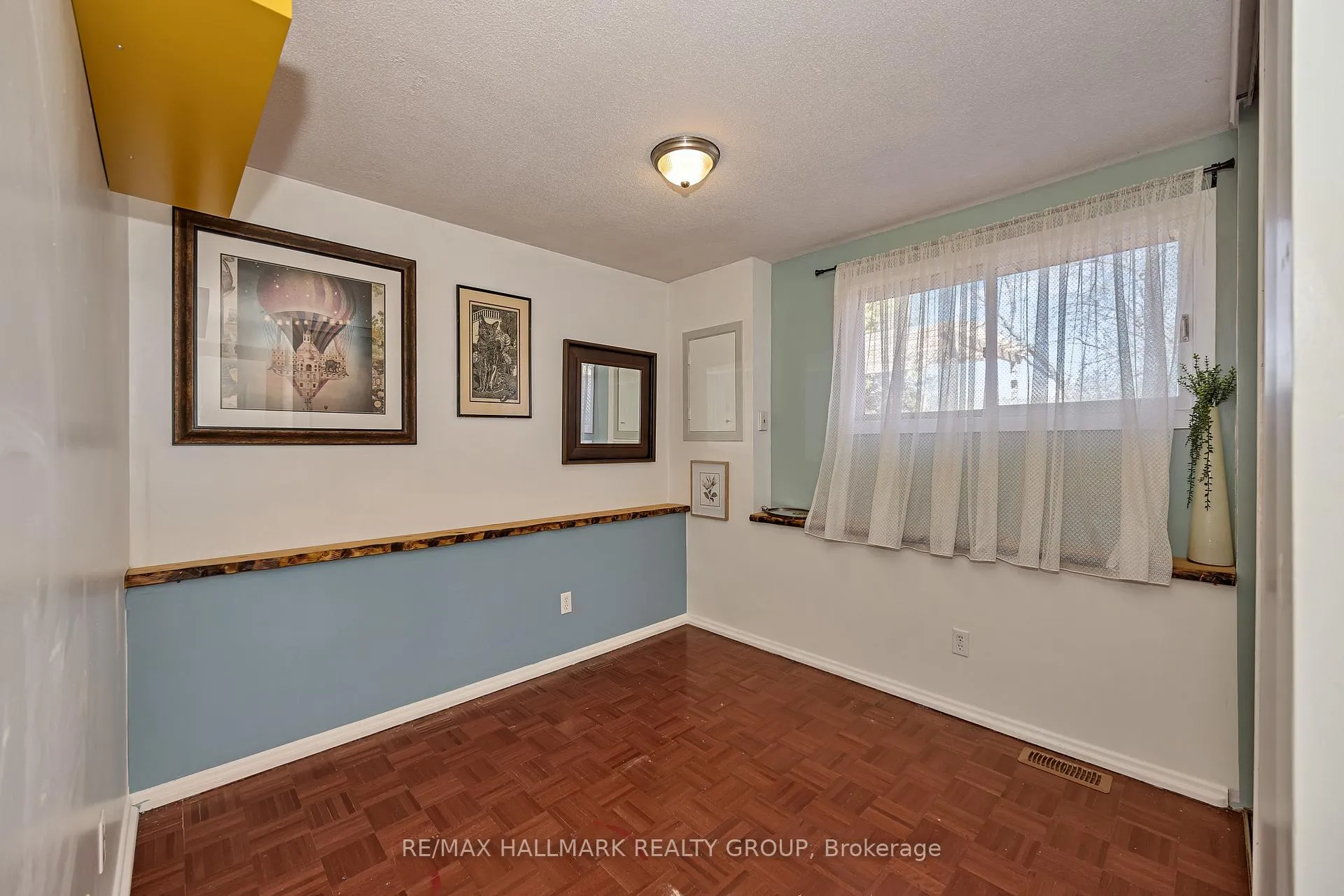 Photo 31 of 35 Benlea Drive, Ottawa, Tanglewood — HOMEH