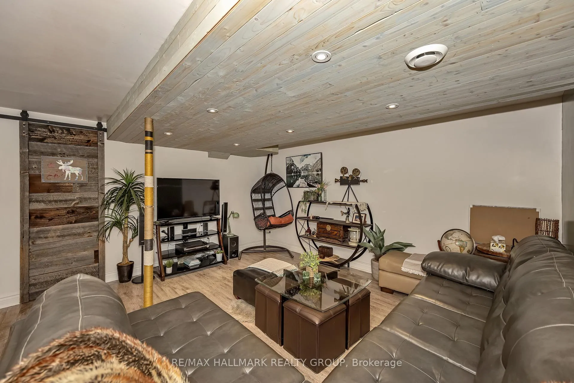 Photo 37 of 35 Benlea Drive, Ottawa, Tanglewood — HOMEH