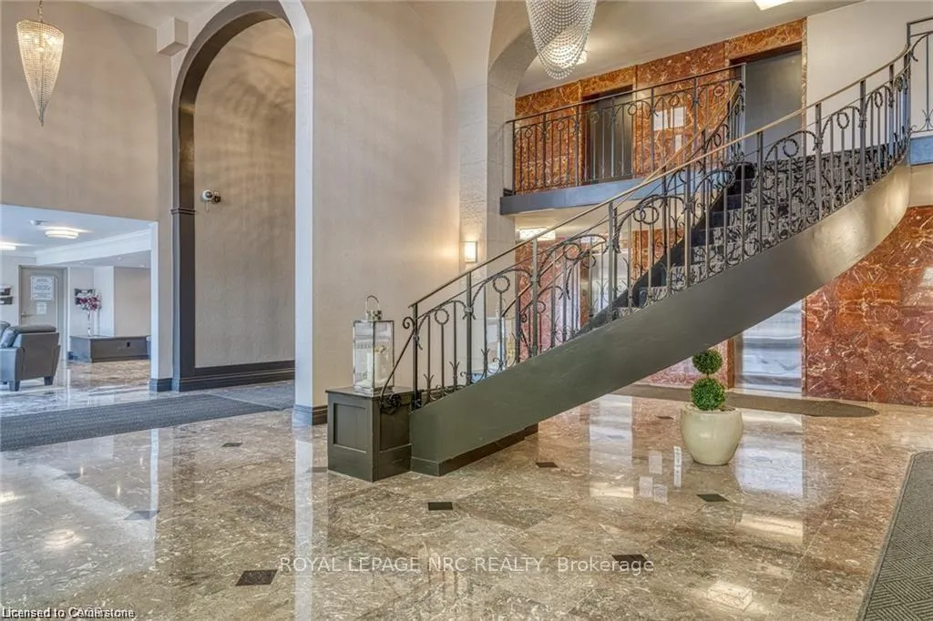 Photo 6 of Unit 1414, 500 Green Road, Hamilton, Lakeshore — HOMEH