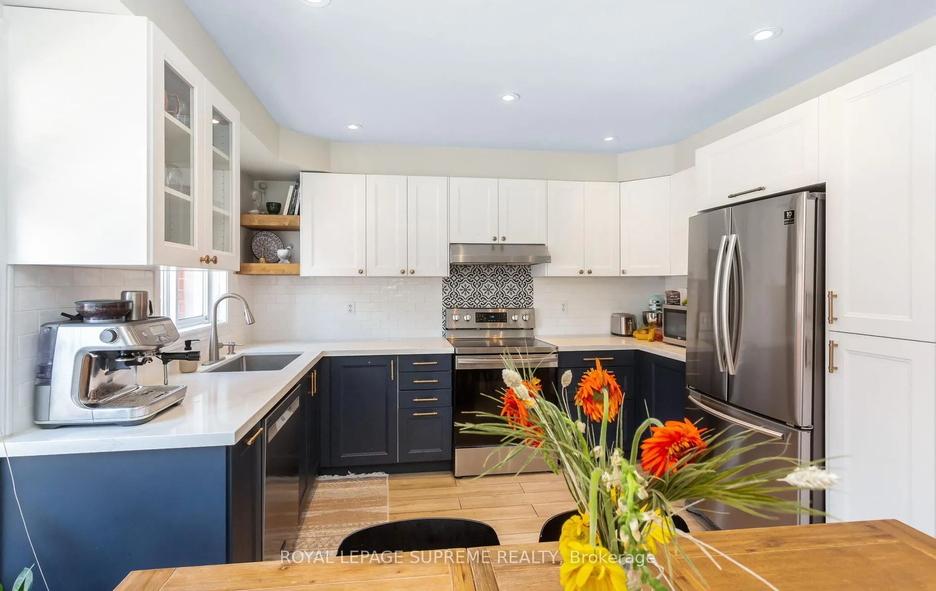 Photo 14 of 16 Lightbourn Avenue, Toronto, Dovercourt-Wallace Emerson-Junction — HOMEH