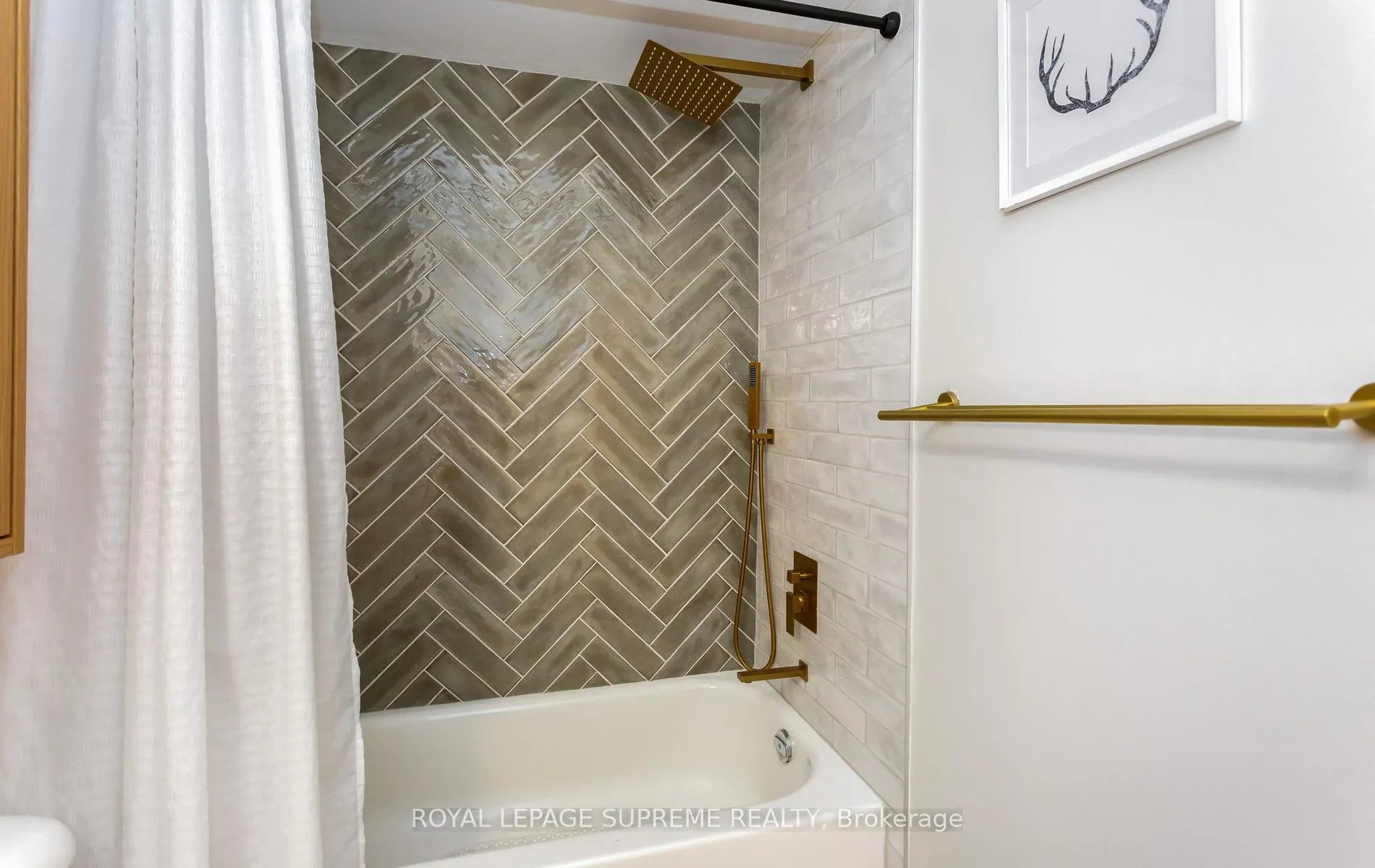 Photo 27 of 16 Lightbourn Avenue, Toronto, Dovercourt-Wallace Emerson-Junction — HOMEH