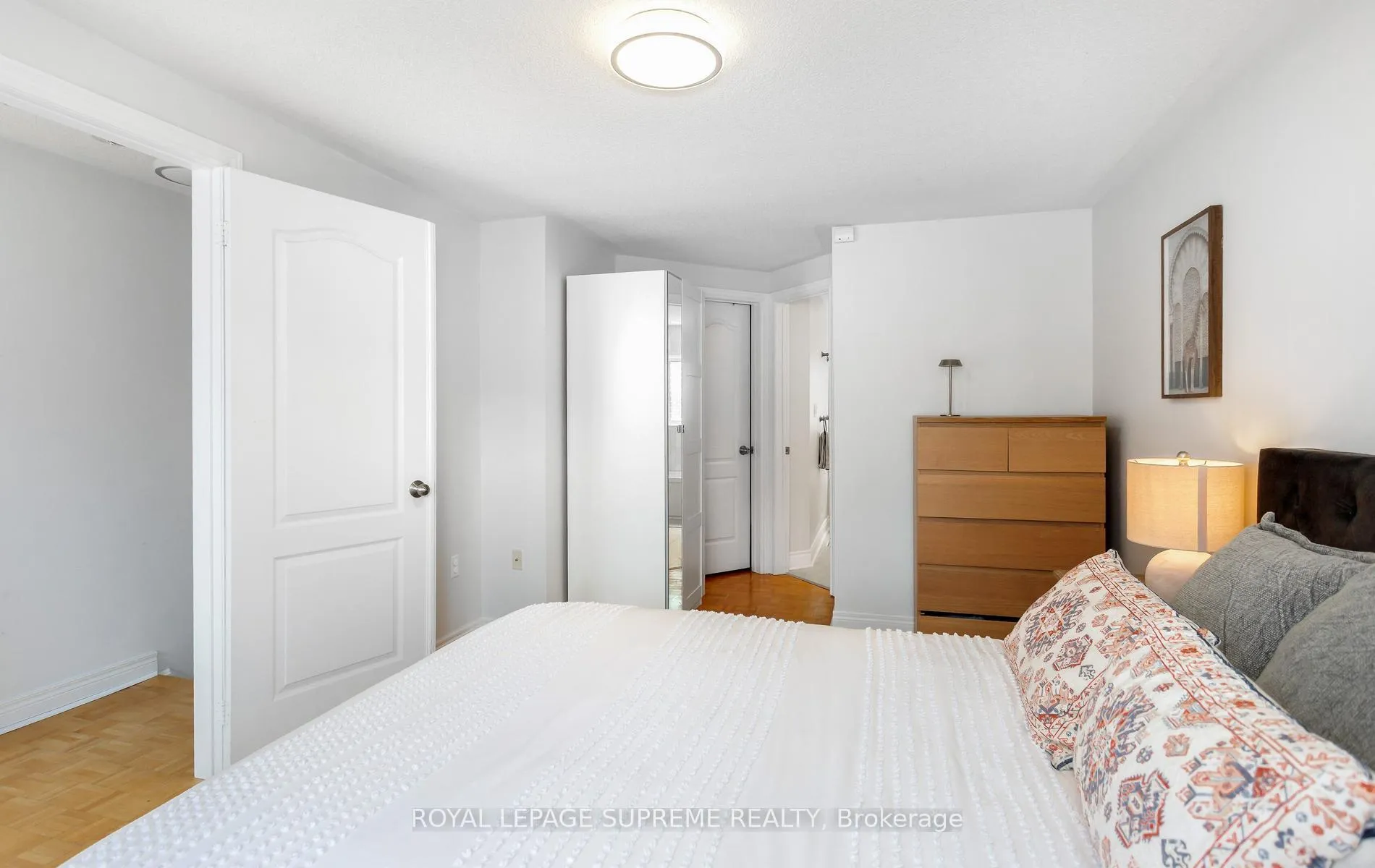 Photo 33 of 16 Lightbourn Avenue, Toronto, Dovercourt-Wallace Emerson-Junction — HOMEH