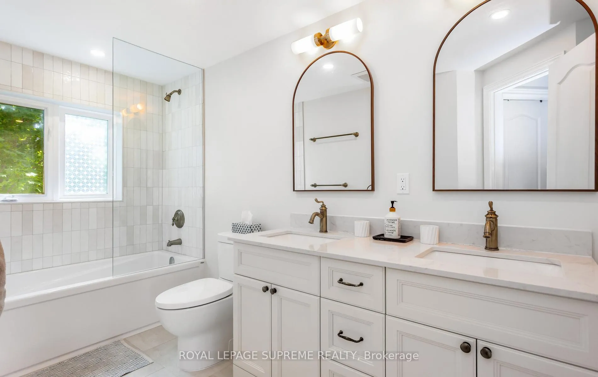 Photo 34 of 16 Lightbourn Avenue, Toronto, Dovercourt-Wallace Emerson-Junction — HOMEH