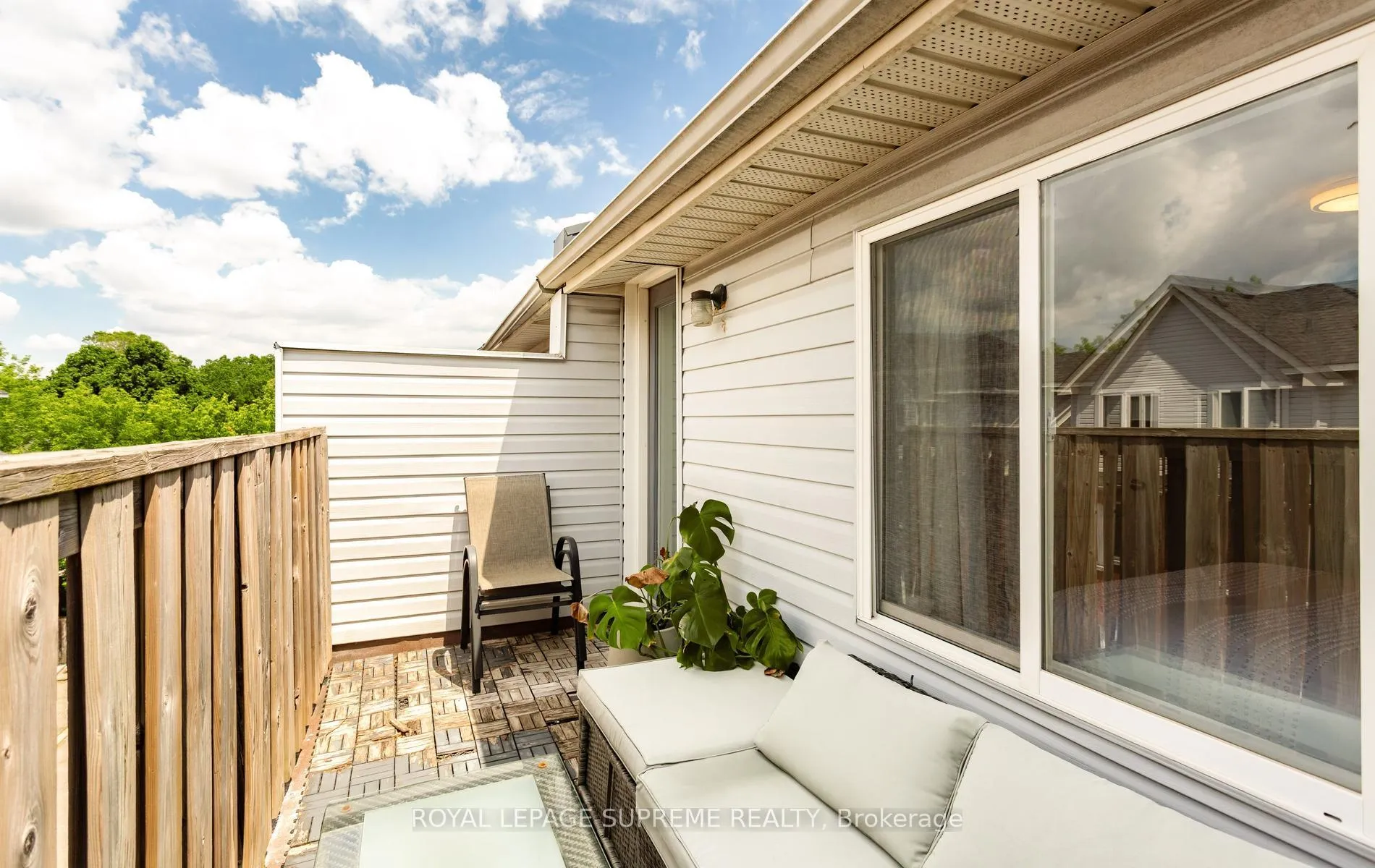 Photo 39 of 16 Lightbourn Avenue, Toronto, Dovercourt-Wallace Emerson-Junction — HOMEH
