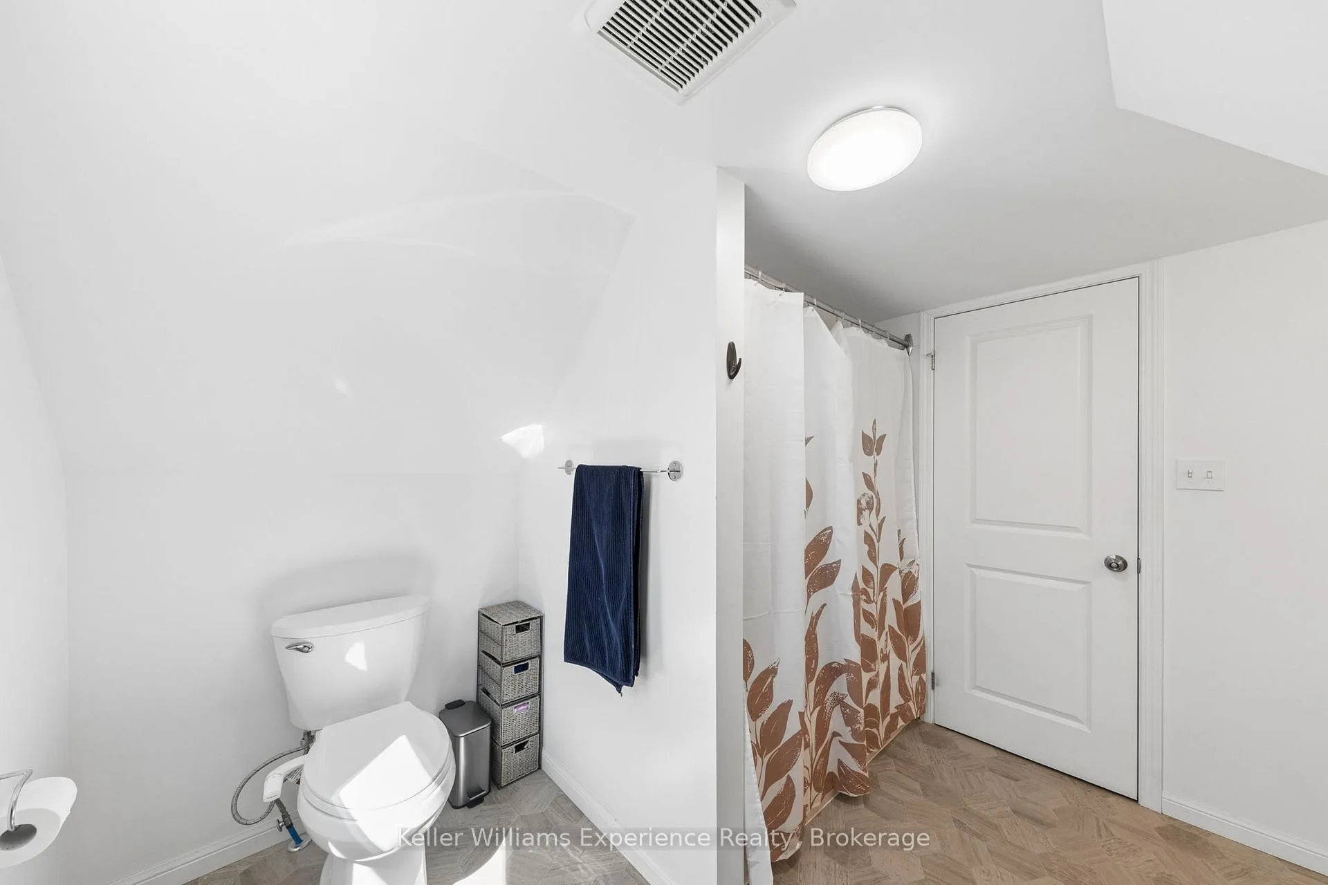 Photo 12 of 311 Armstrong Street, Tay, Port McNicoll — HOMEH