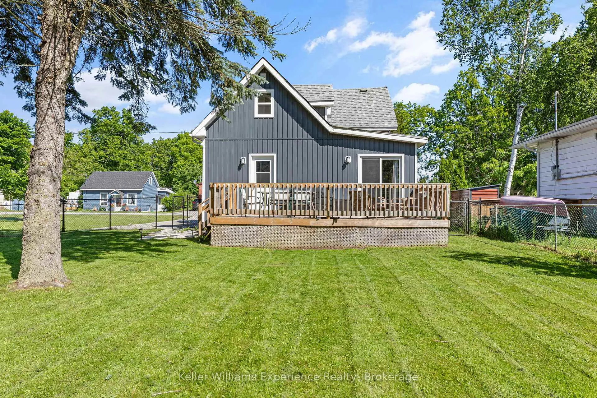 Photo 16 of 311 Armstrong Street, Tay, Port McNicoll — HOMEH