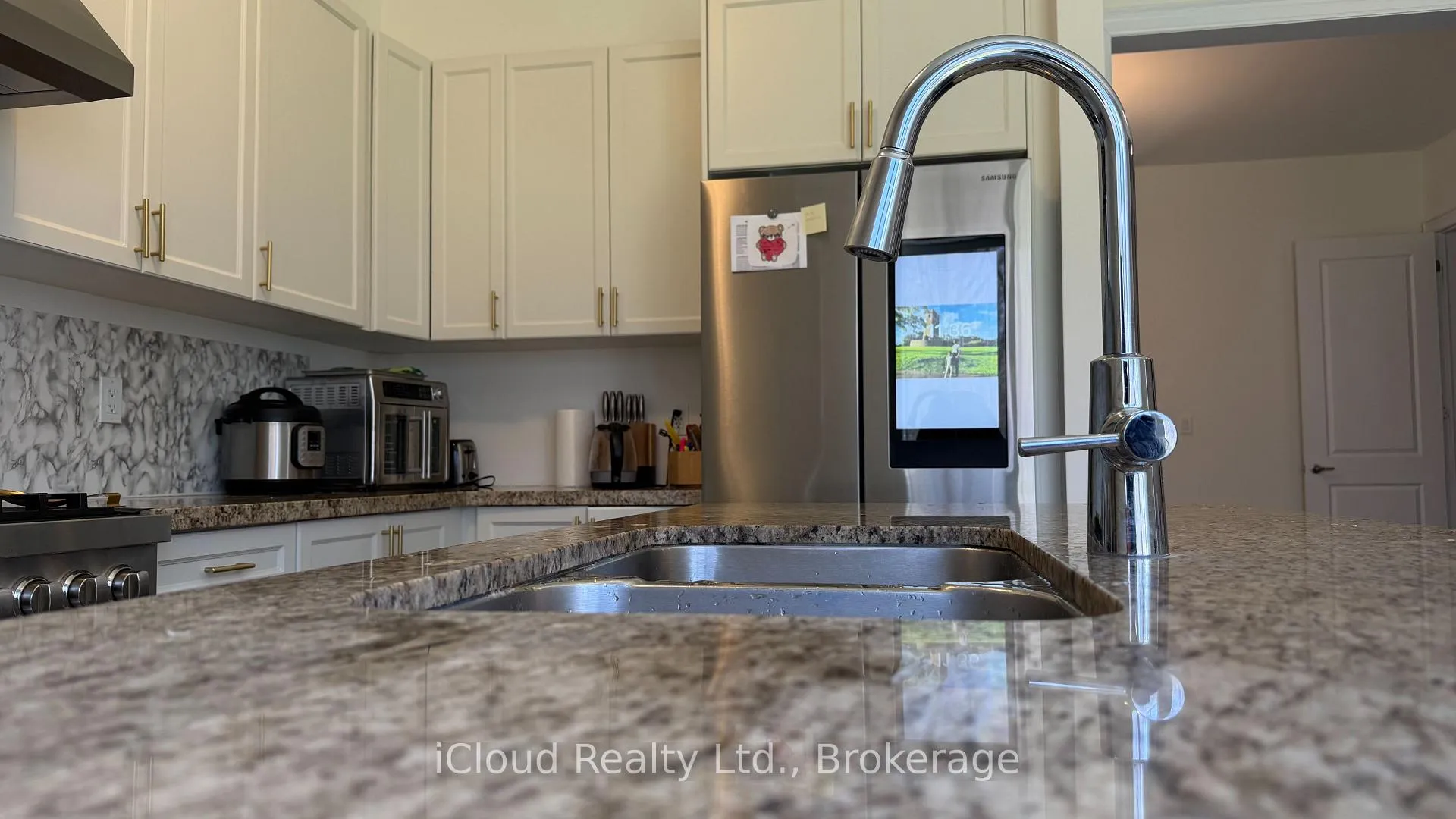 Photo 10 of 144 Petch Avenue, Caledon, Rural Caledon — HOMEH