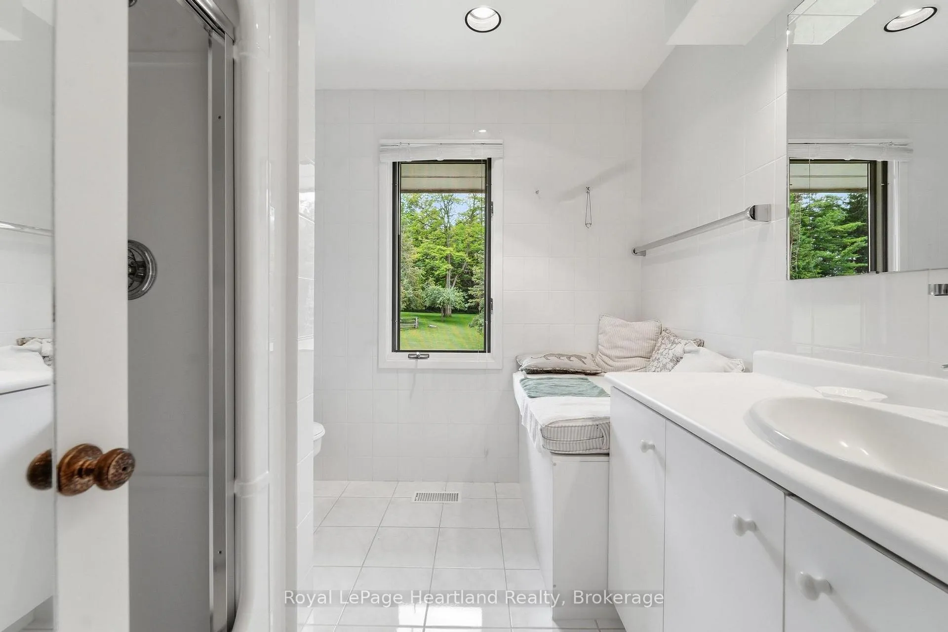 Photo 19 of 81833 London Road, Central Huron, Hullett — HOMEH