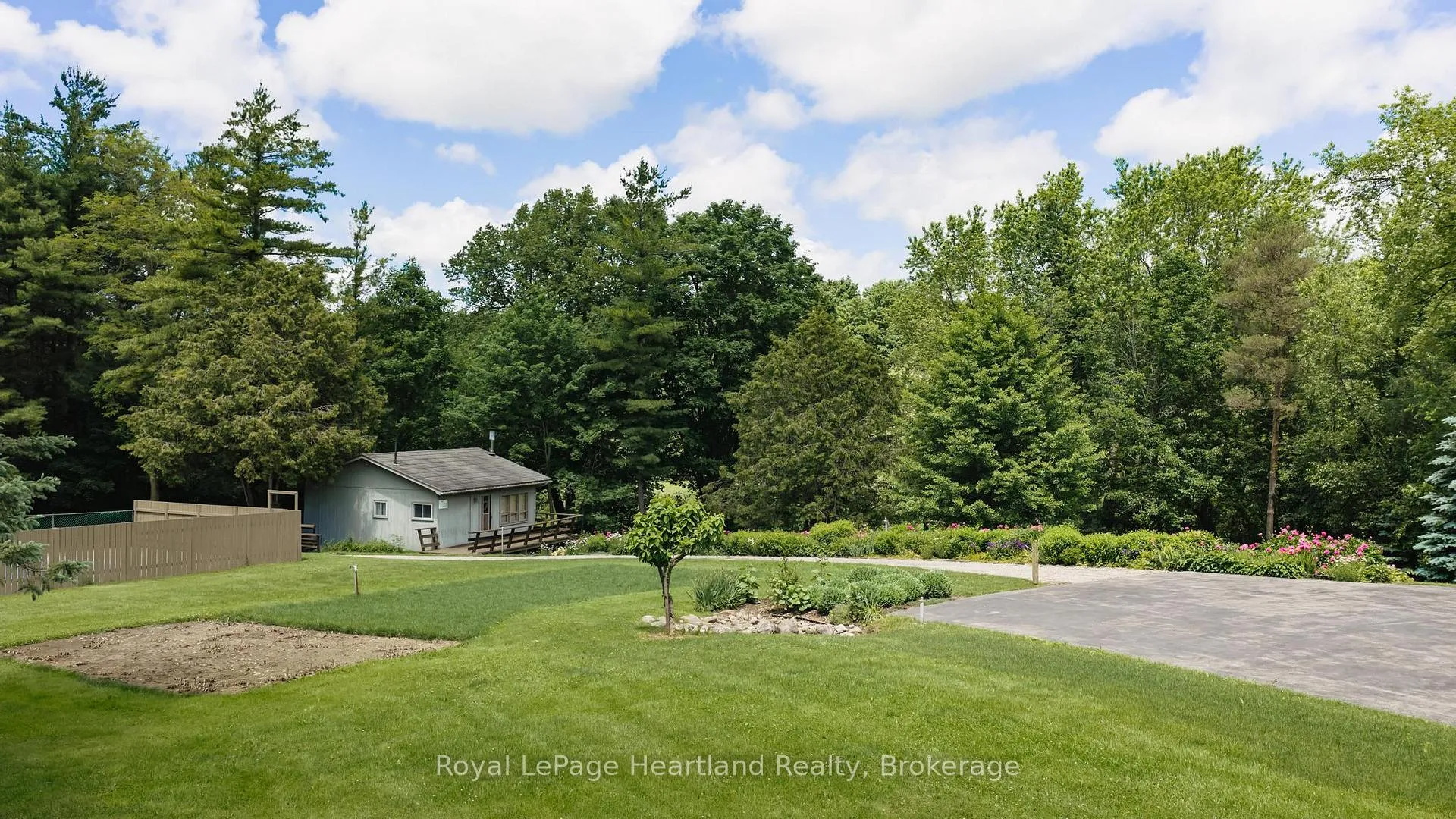 Photo 31 of 81833 London Road, Central Huron, Hullett — HOMEH