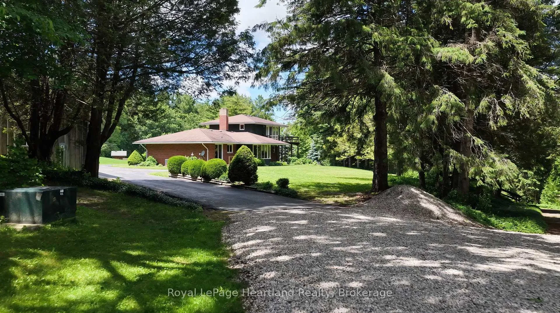 Photo 44 of 81833 London Road, Central Huron, Hullett — HOMEH