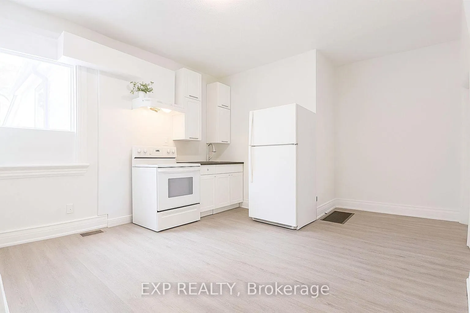 Photo 1 of Unit Main, 207 Gamble Avenue, Toronto, East York — HOMEH