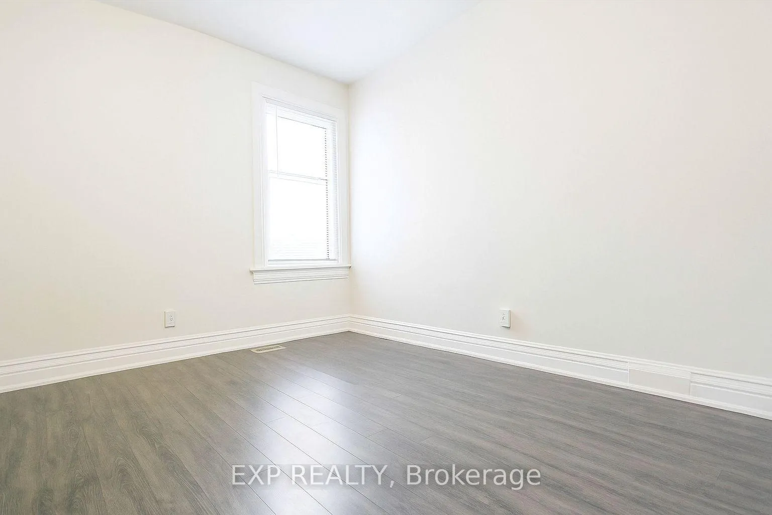 Photo 8 of Unit Main, 207 Gamble Avenue, Toronto, East York — HOMEH