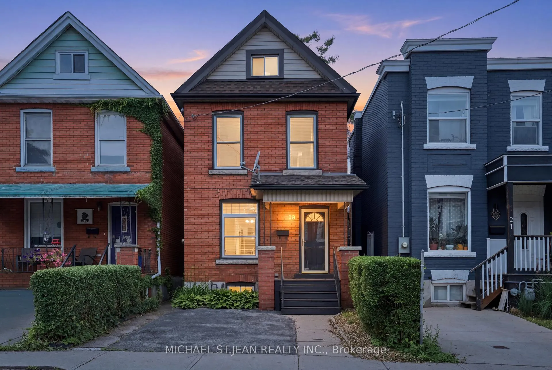 Photo 1 of 19 Huntley Street, Hamilton, Gibson — HOMEH