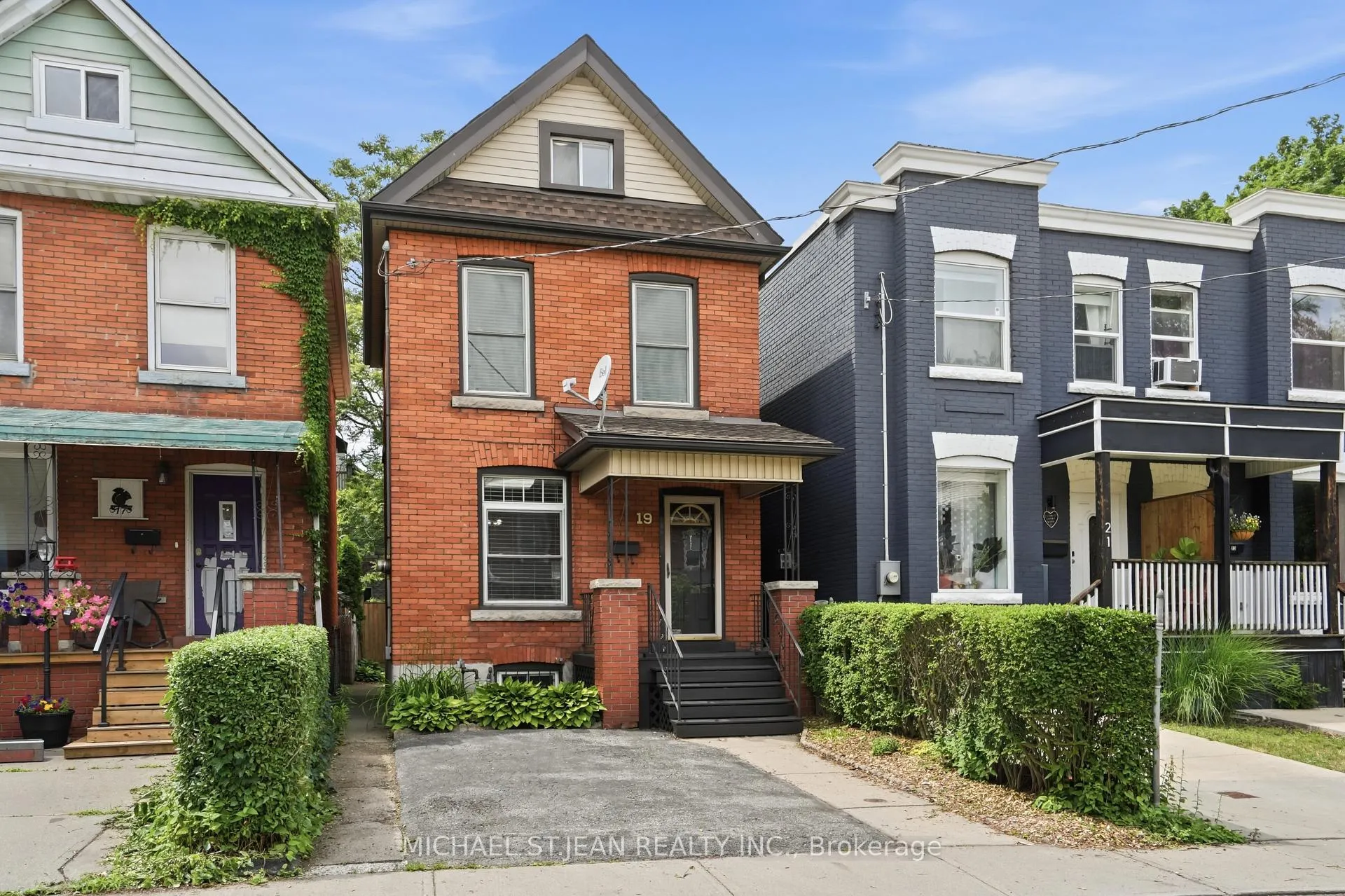 Photo 4 of 19 Huntley Street, Hamilton, Gibson — HOMEH