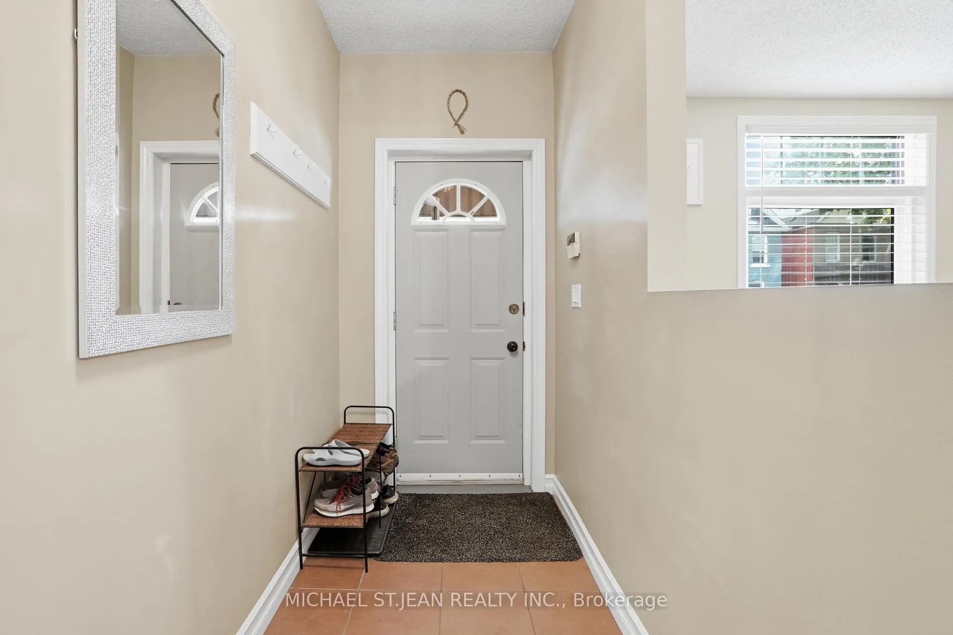 Photo 6 of 19 Huntley Street, Hamilton, Gibson — HOMEH