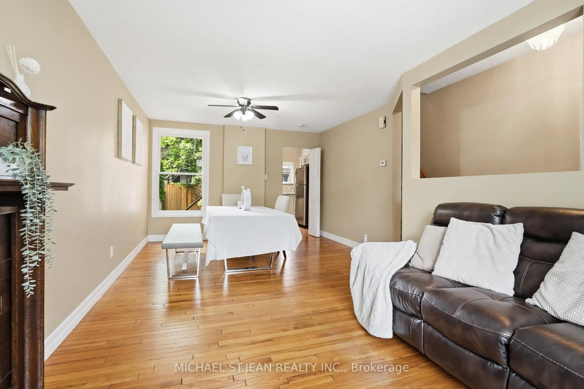 Photo 11 of 19 Huntley Street, Hamilton, Gibson — HOMEH