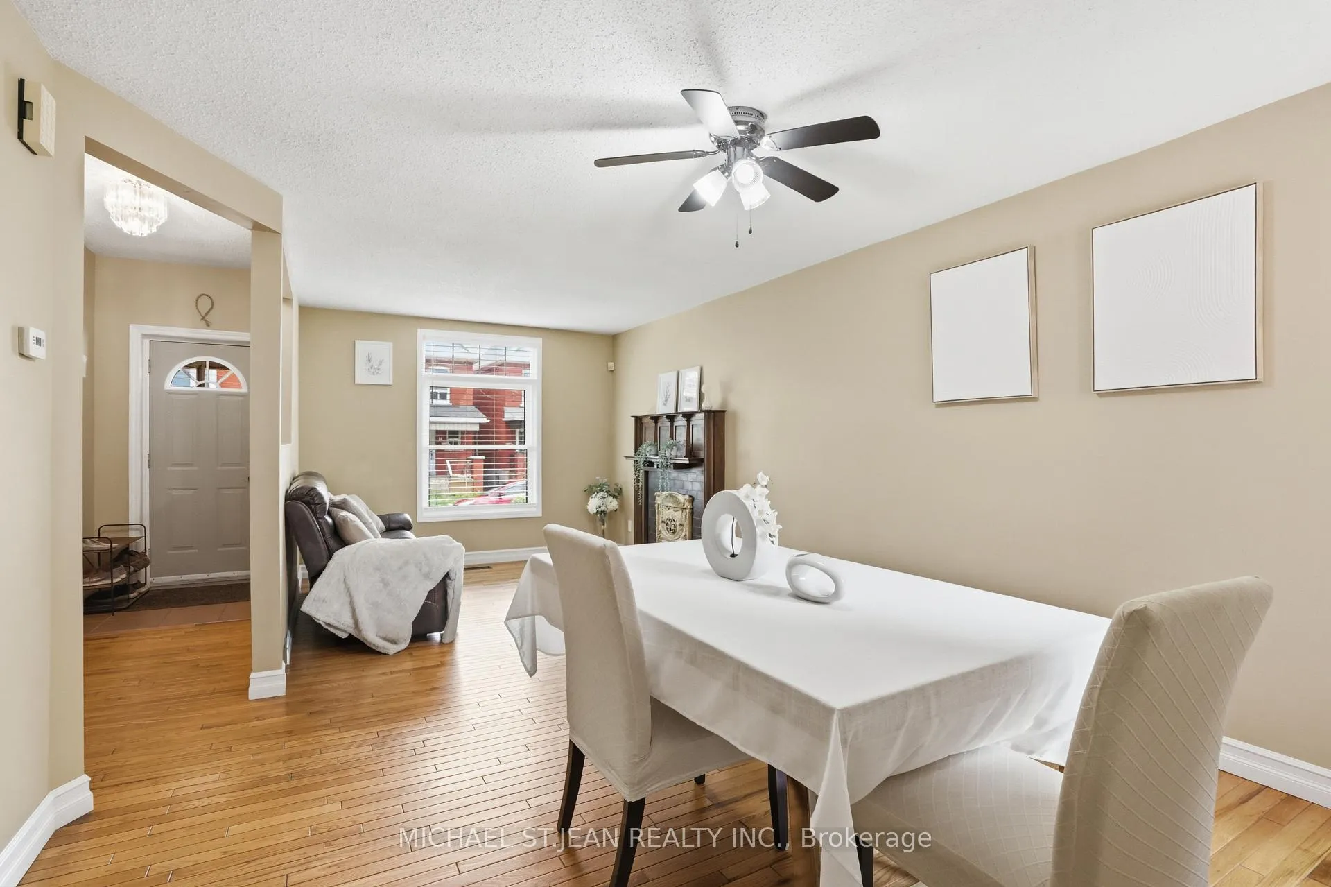 Photo 13 of 19 Huntley Street, Hamilton, Gibson — HOMEH