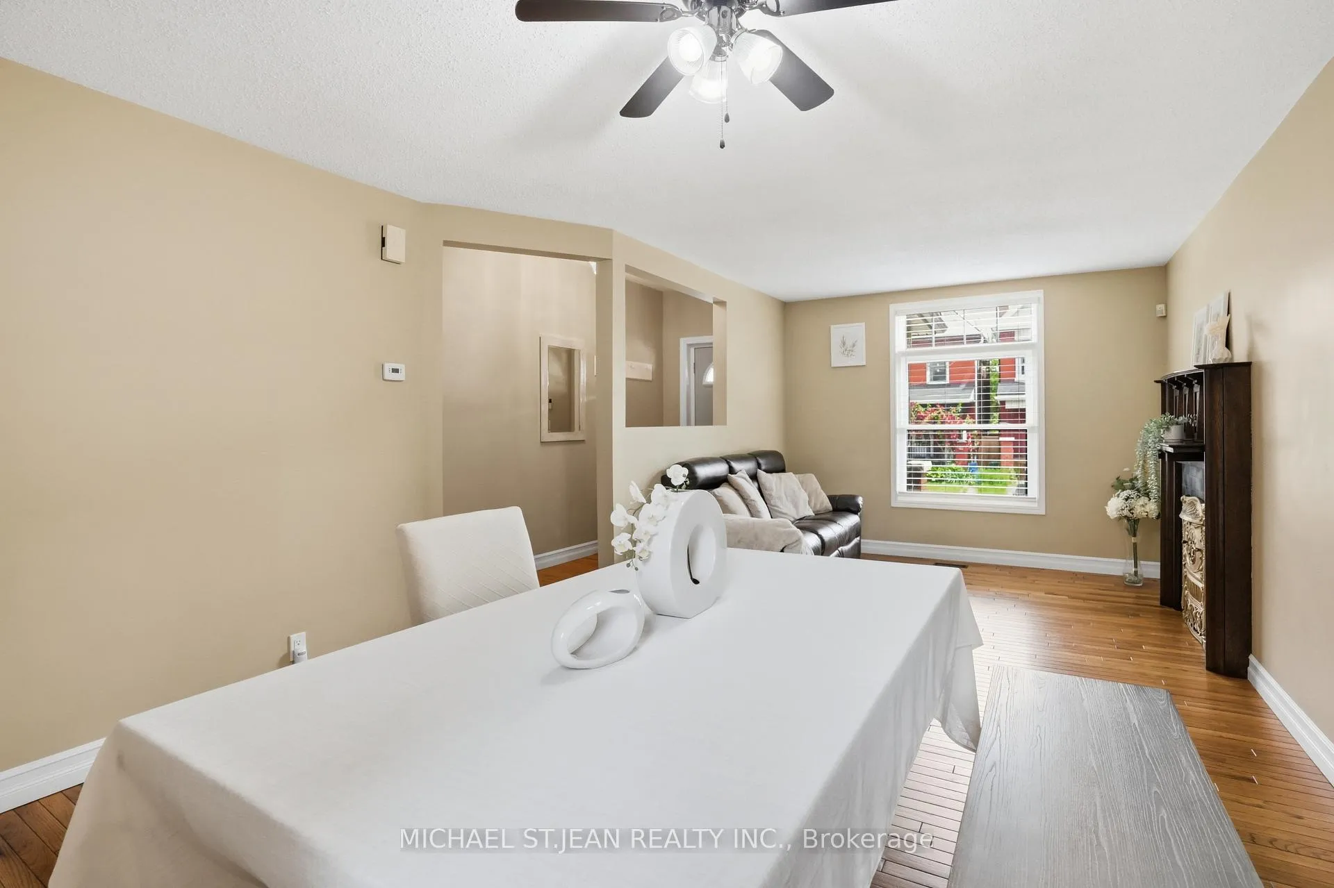 Photo 14 of 19 Huntley Street, Hamilton, Gibson — HOMEH