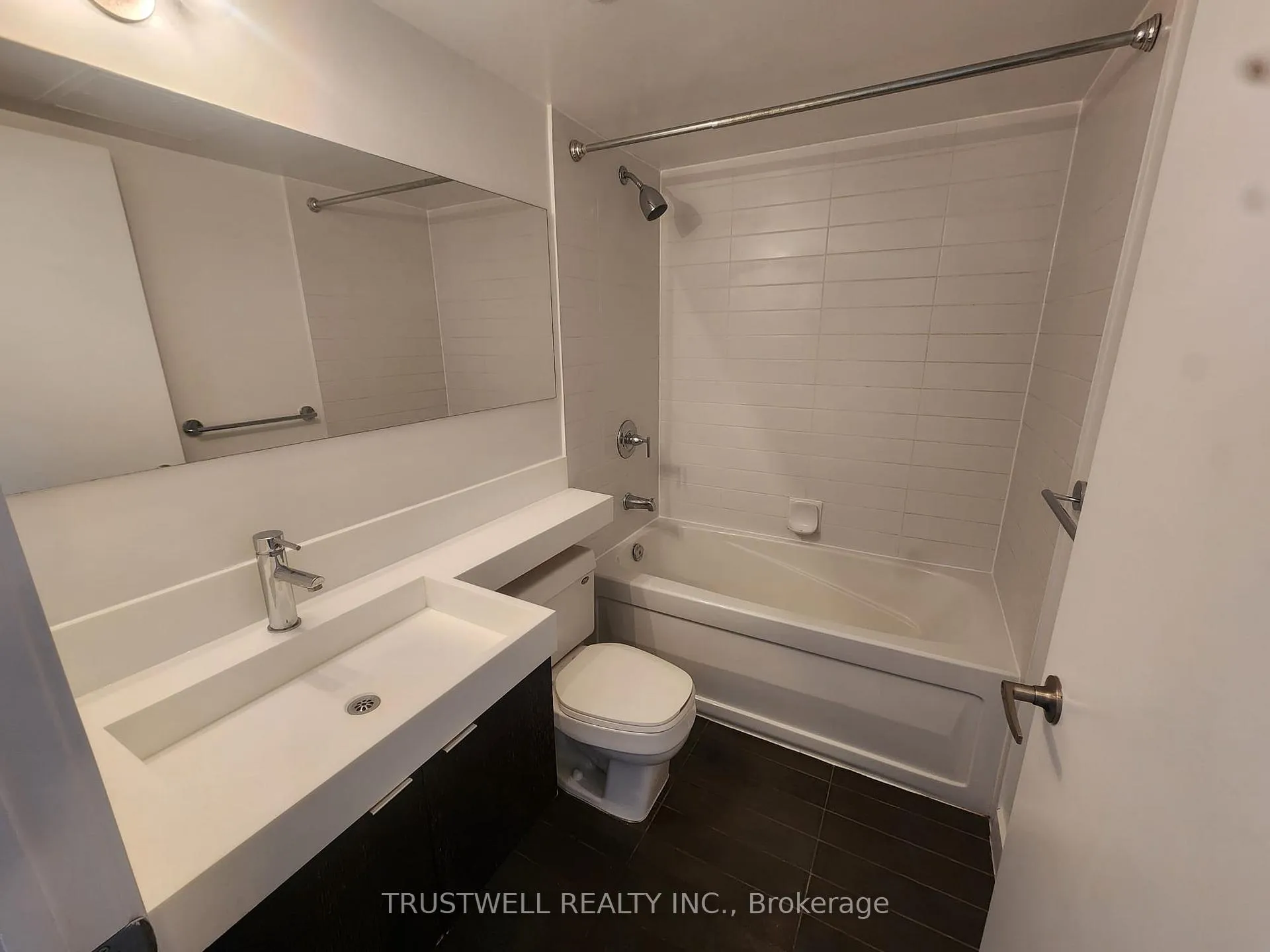 Photo 8 of Unit 2212, 25 Telegram Mews, Toronto, Waterfront Communities — HOMEH