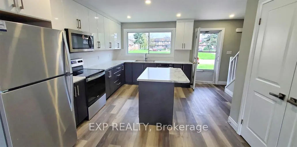 Photo 3 of Unit 162, 44 Berkley Drive, St. Catharines, Carlton/Bunting — HOMEH