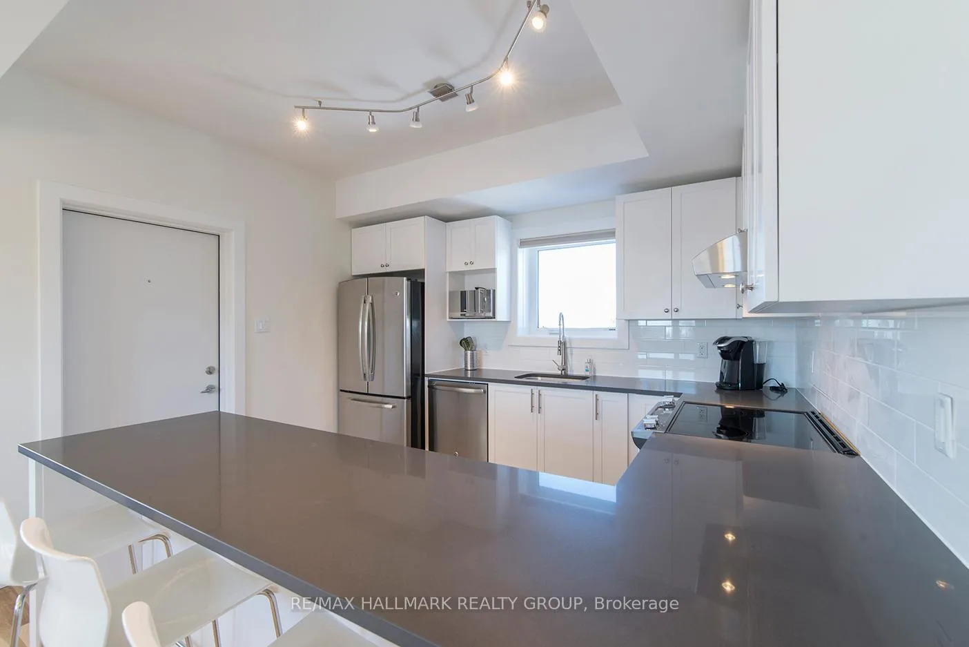Photo 4 of 550 Guy Street, Ottawa, Overbrook/Castle Heights — HOMEH