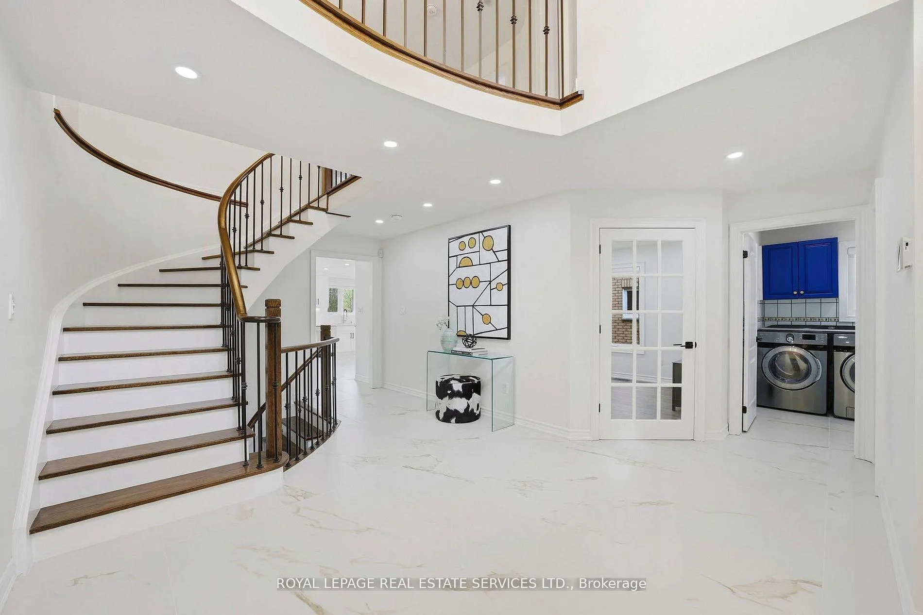 Photo 5 of 2531 Morrison Avenue, Mississauga, Erindale — HOMEH