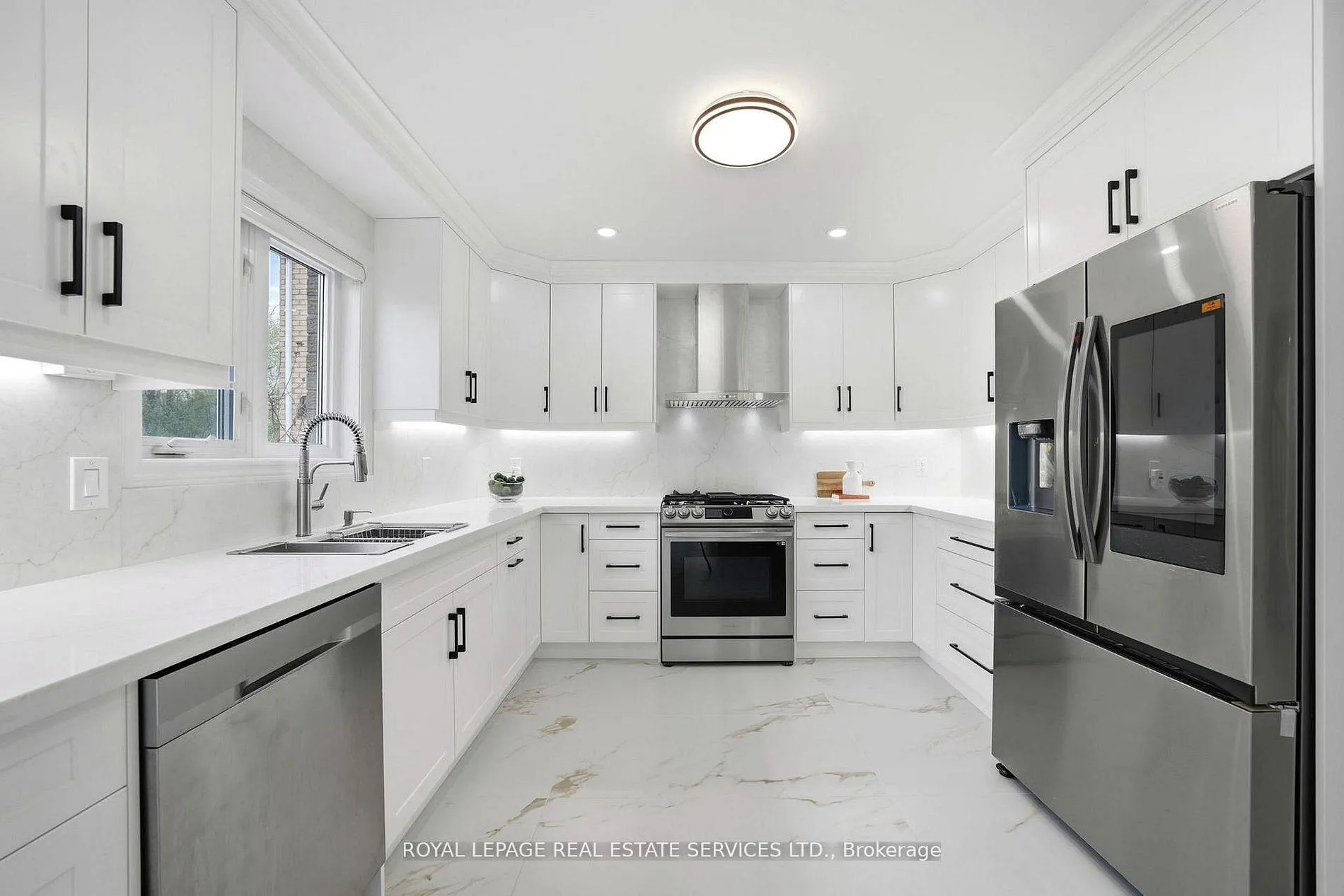 Photo 12 of 2531 Morrison Avenue, Mississauga, Erindale — HOMEH