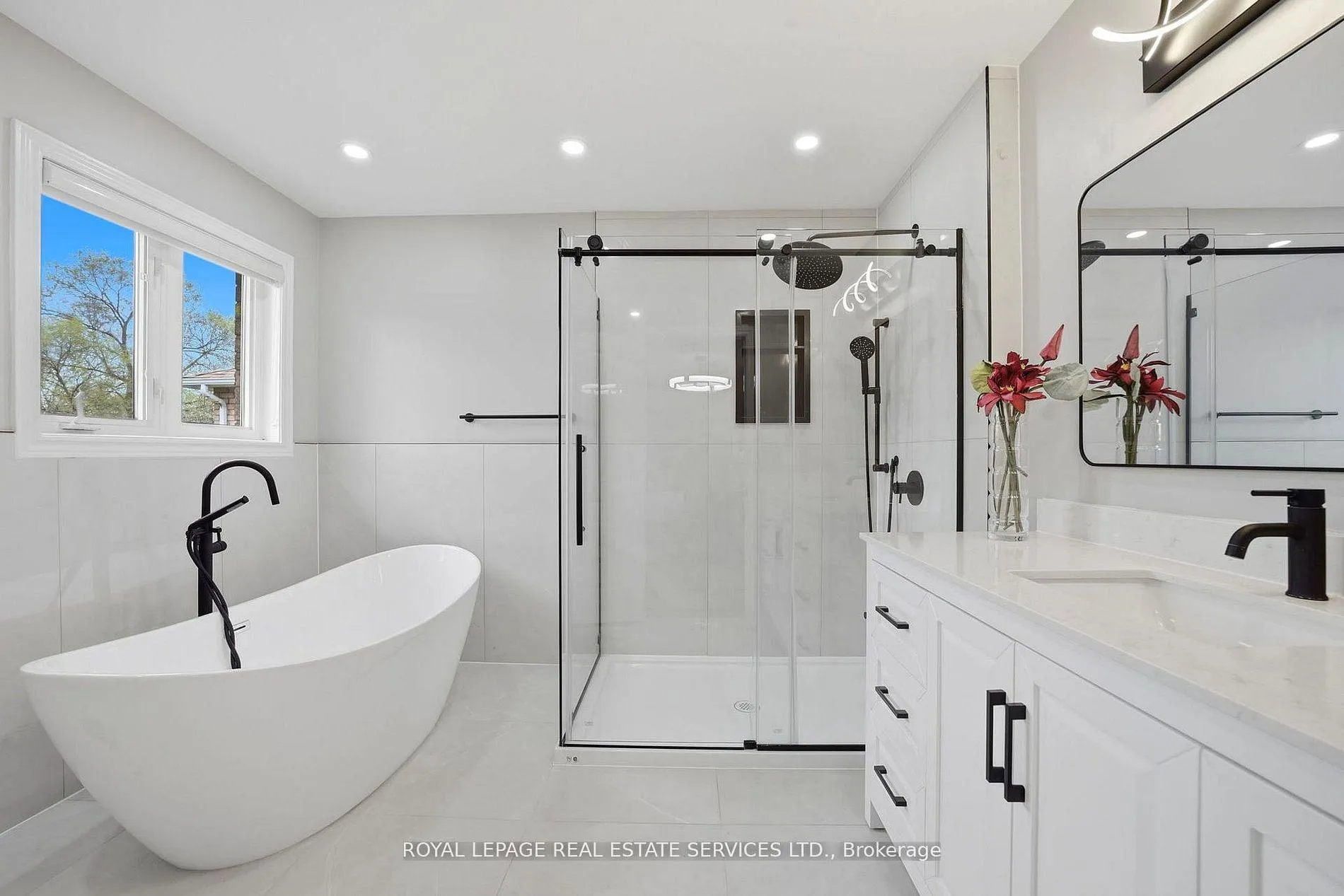 Photo 25 of 2531 Morrison Avenue, Mississauga, Erindale — HOMEH