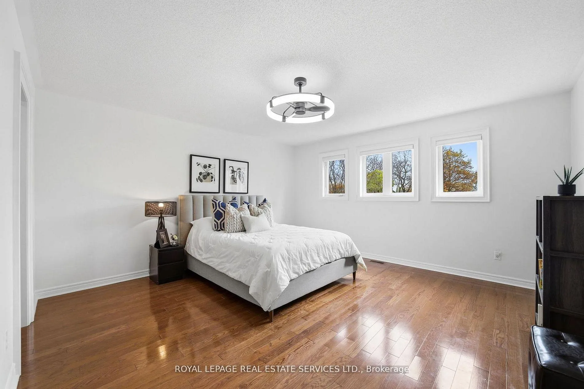 Photo 28 of 2531 Morrison Avenue, Mississauga, Erindale — HOMEH
