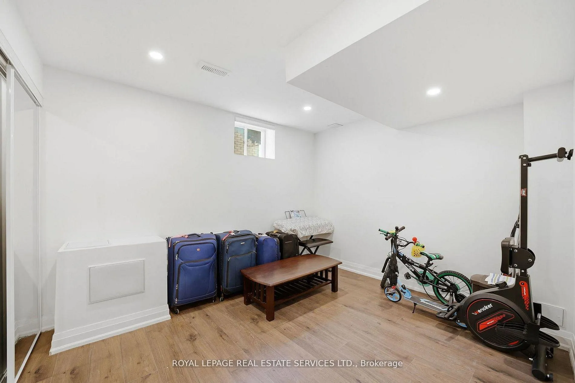 Photo 35 of 2531 Morrison Avenue, Mississauga, Erindale — HOMEH