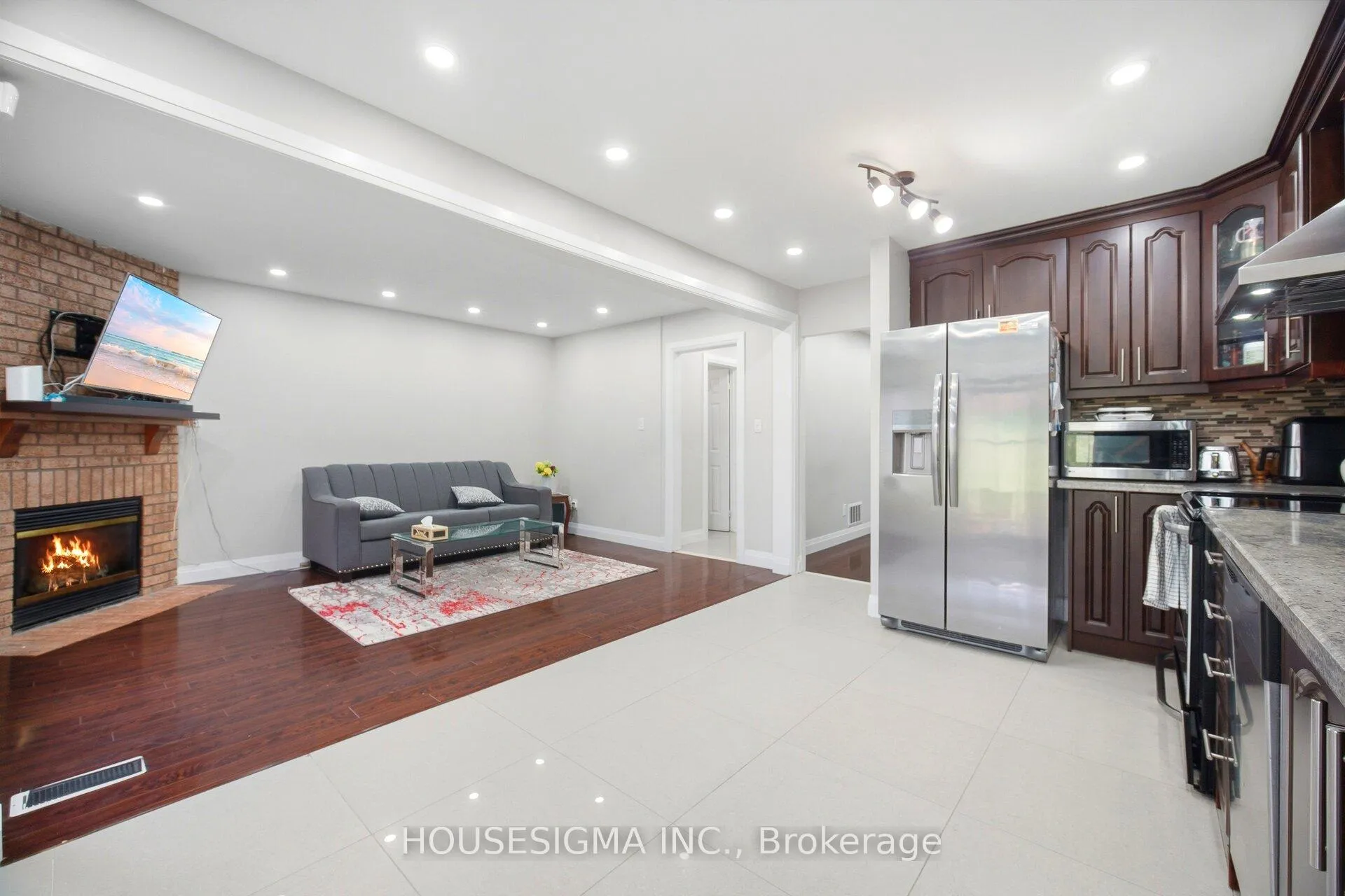 Photo 11 of 62 Ravenscliffe Court, Brampton, Northwood Park — HOMEH